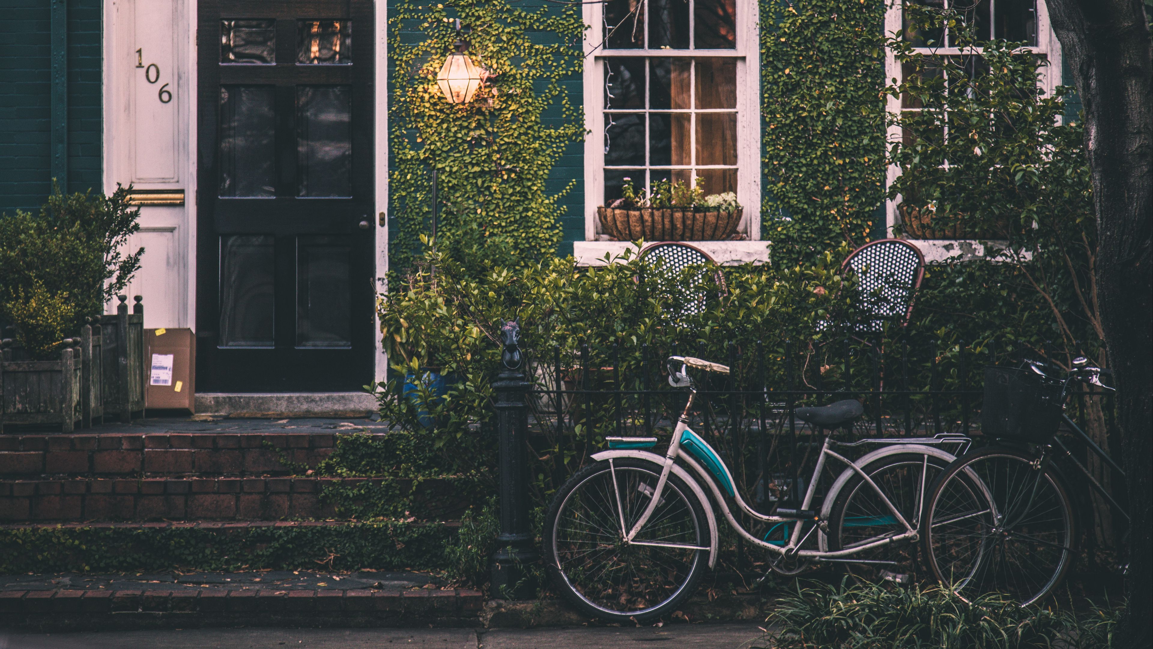 bicycle, fence, house, window, 4k, HD Wallpaper