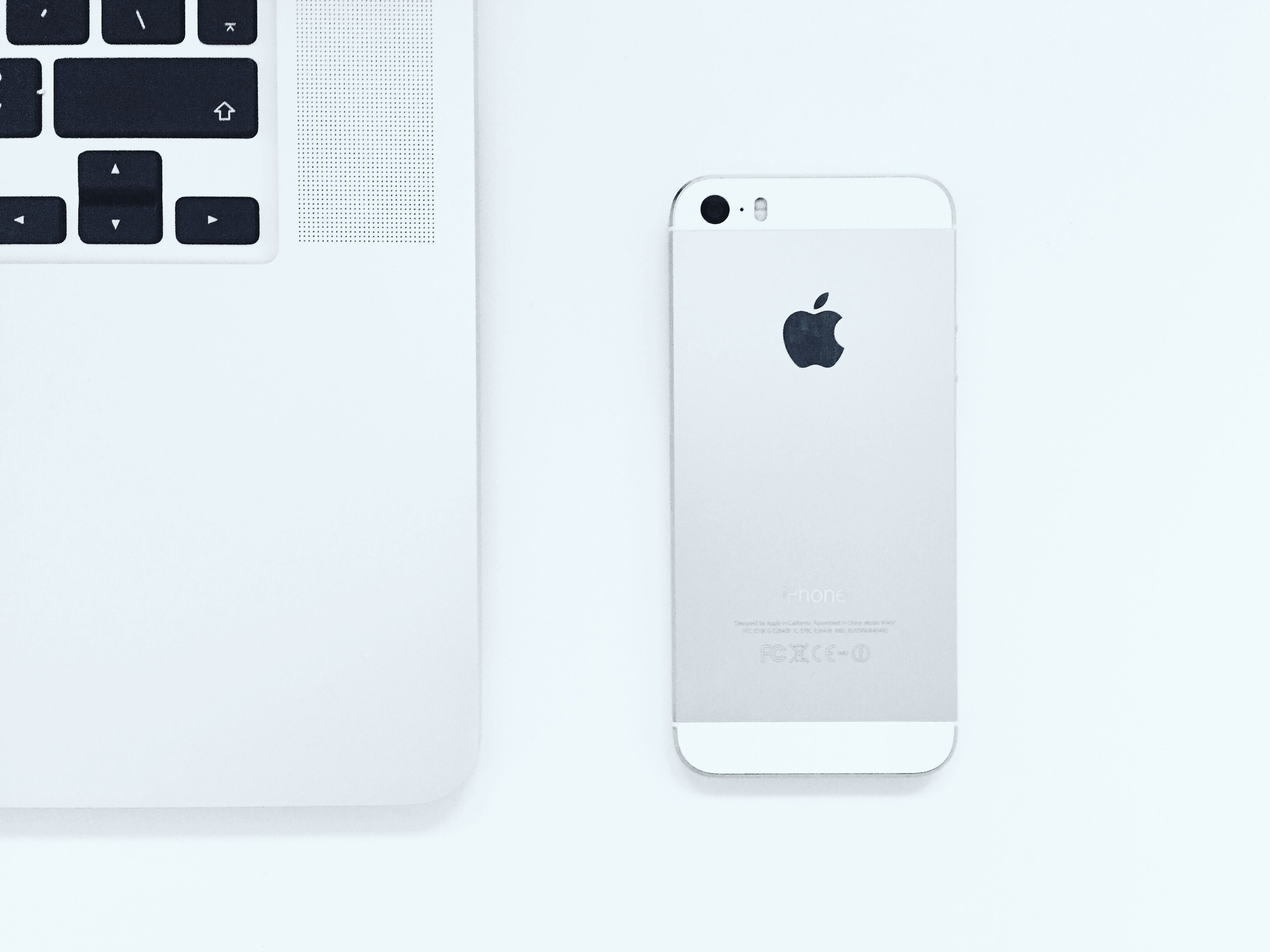 apple minimal macbook and iphone 4k, HD Wallpaper