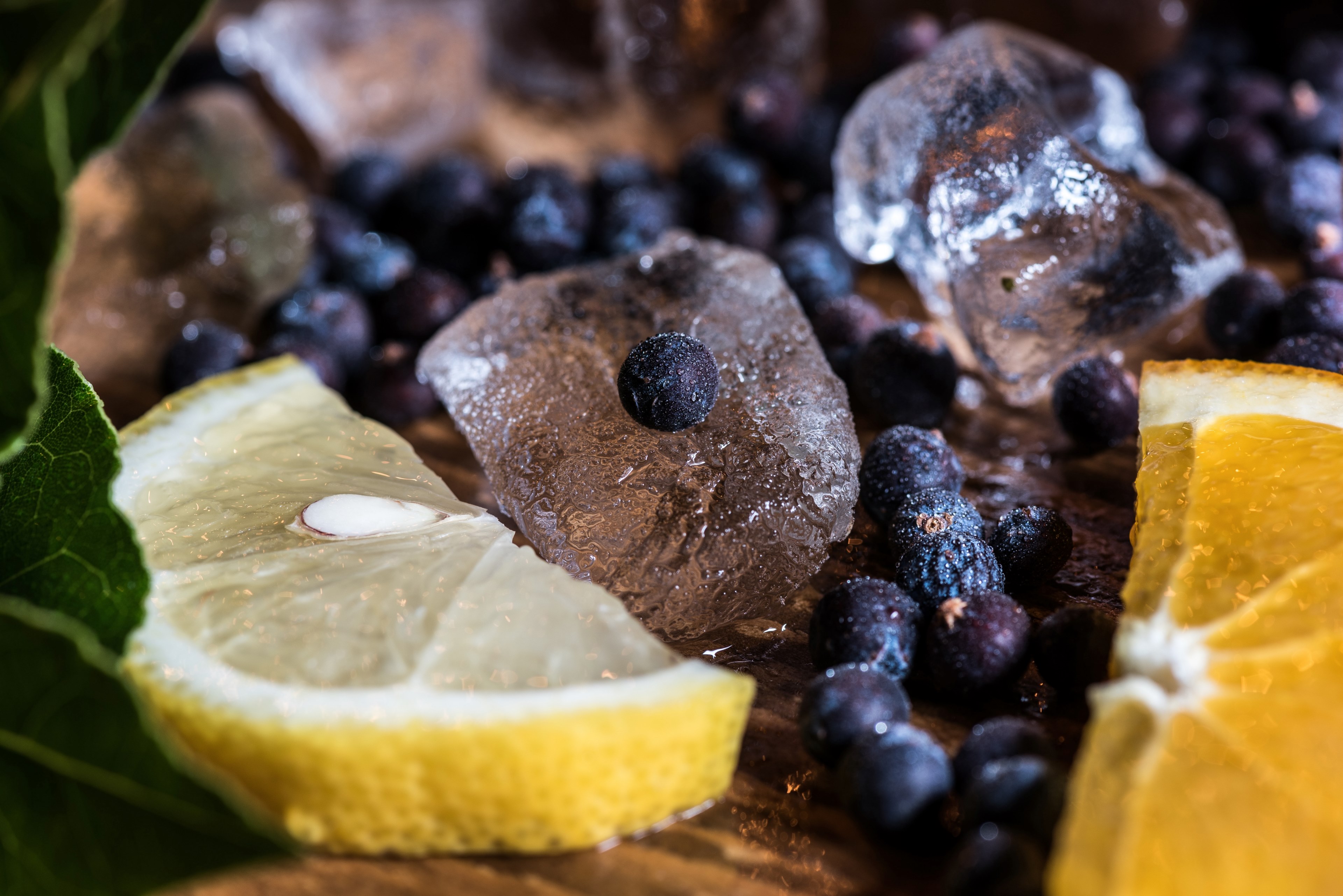 ice gin and juniper 4k, HD Wallpaper