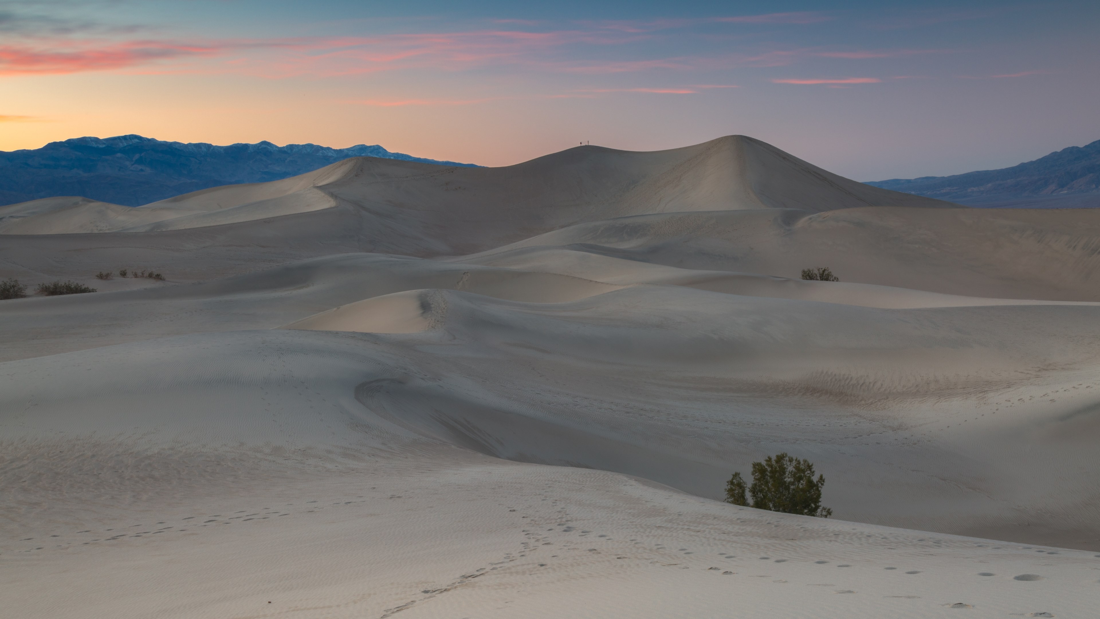 rolling desert sand dunes on a cool evening in stovepipe wells, colorful sand wave 4k, HD Wallpaper
