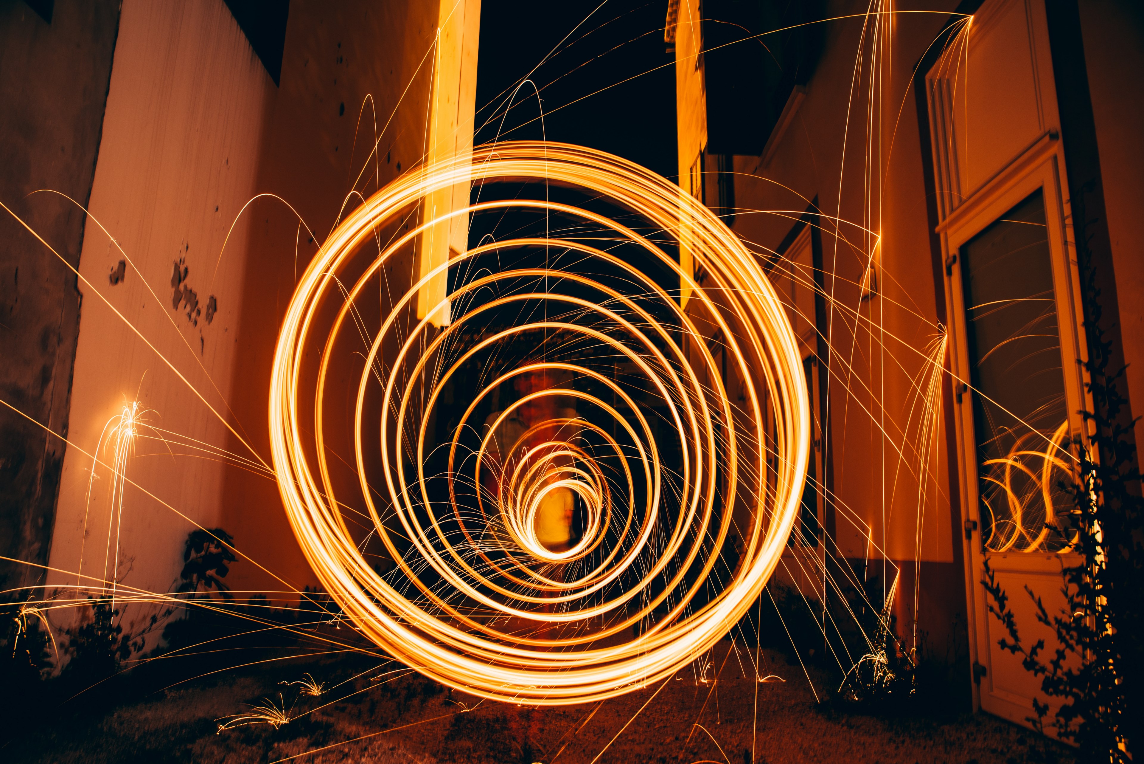 swirl light trail circle and light 4k, HD Wallpaper