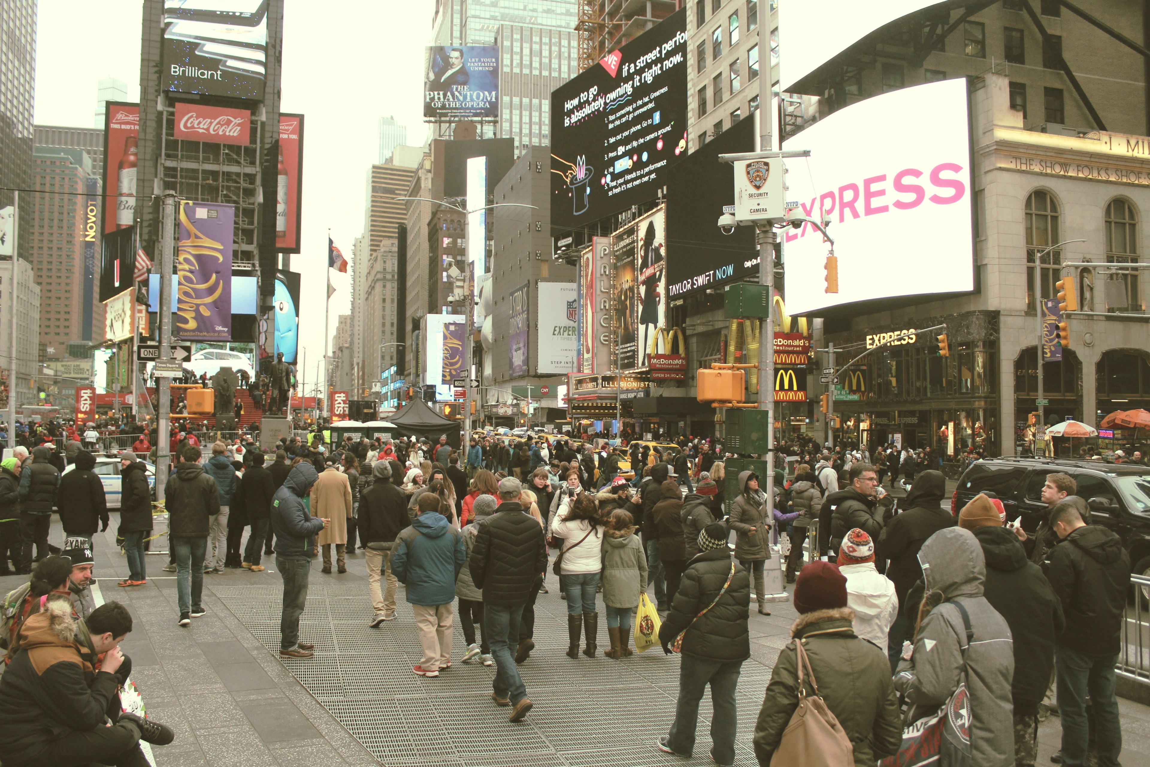 everywhere person traffic walk and frenzy 4k, HD Wallpaper
