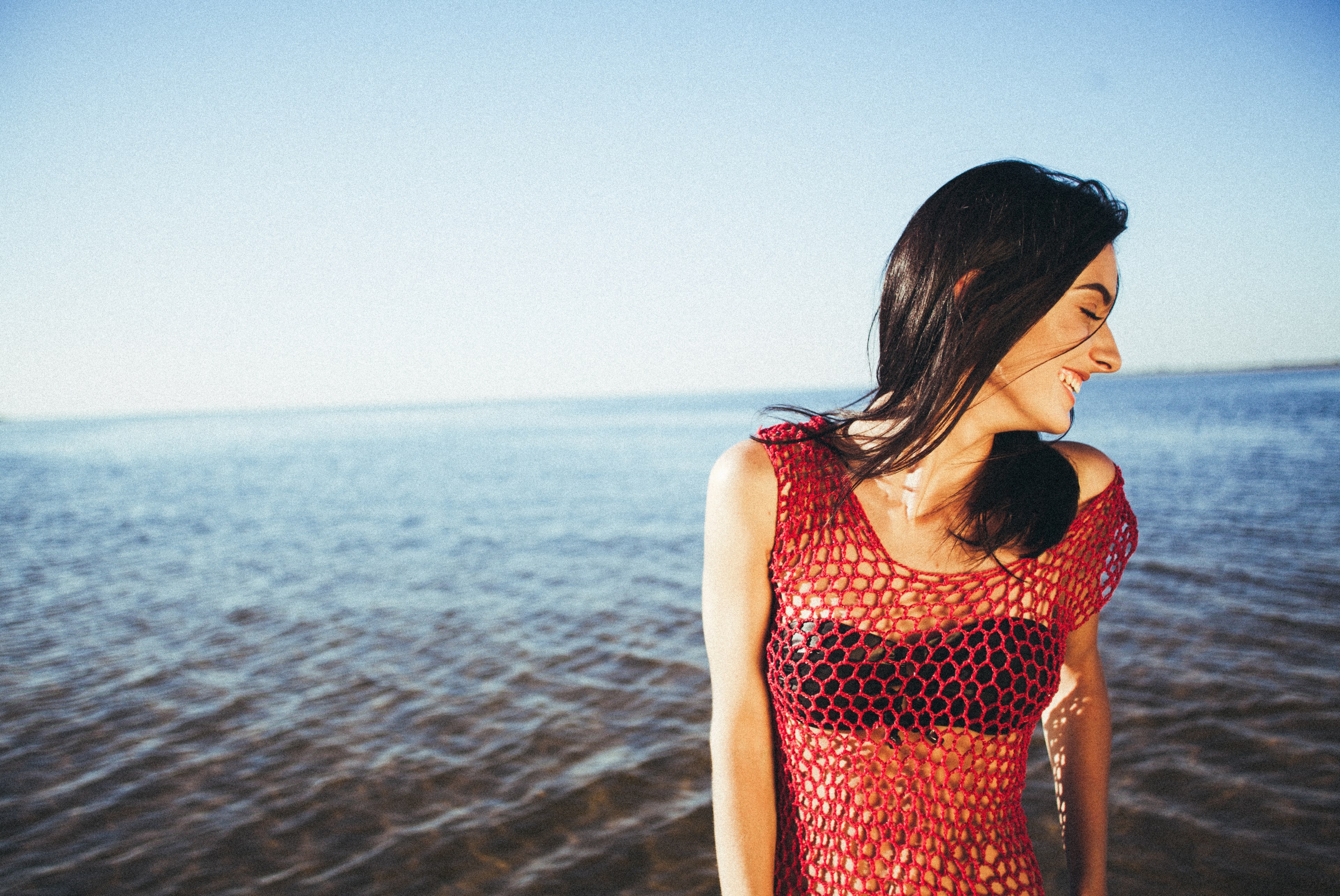a happy woman on a beach in hawaii, _hawaii woman beach 4k, HD Wallpaper