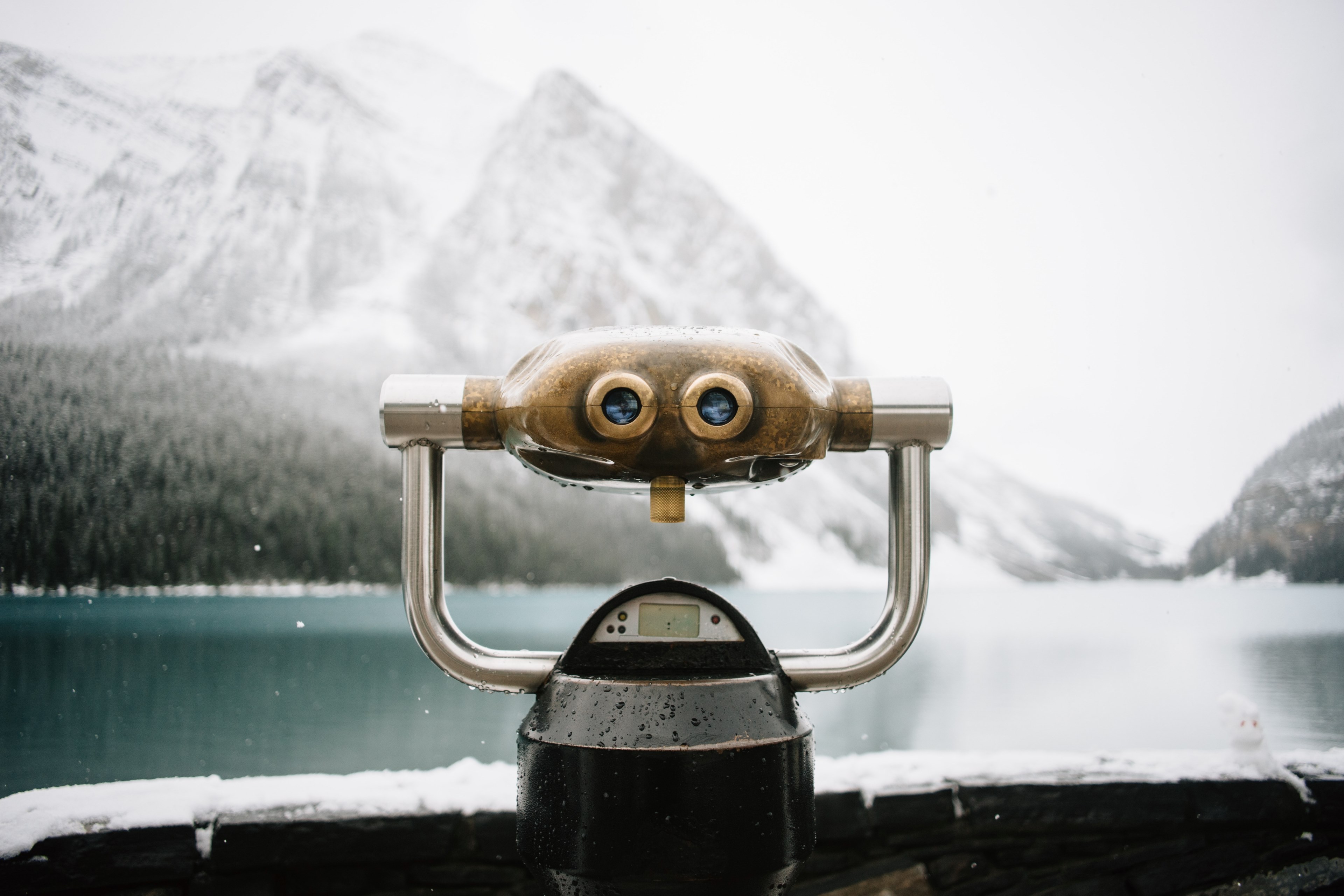 an optical instrument on board a boat on fairmont chateau lake louise, lake louise autumn 4k, HD Wallpaper