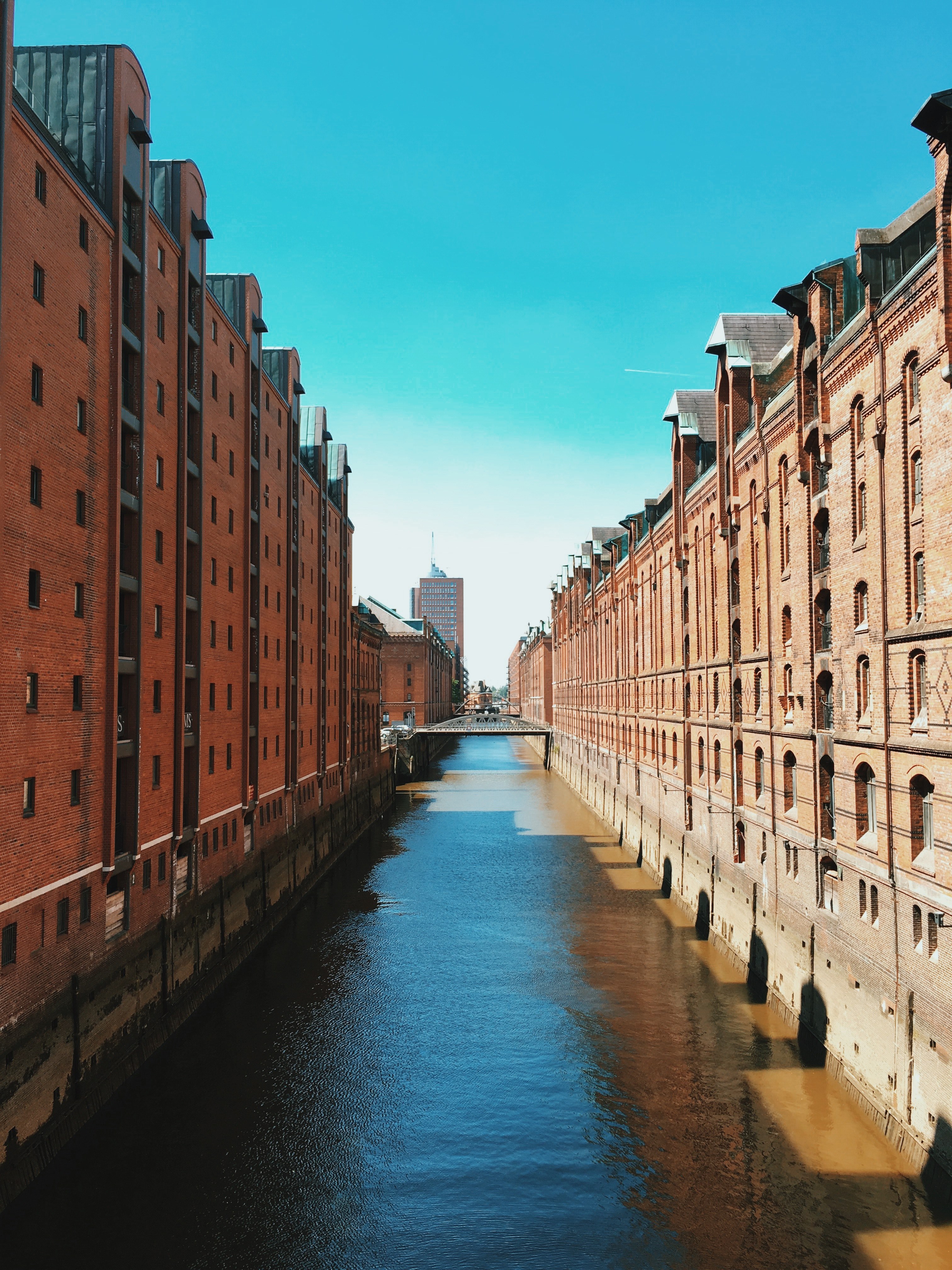 speicherstadt storage fleet and hamburg hd, 4k, Phone HD Wallpaper