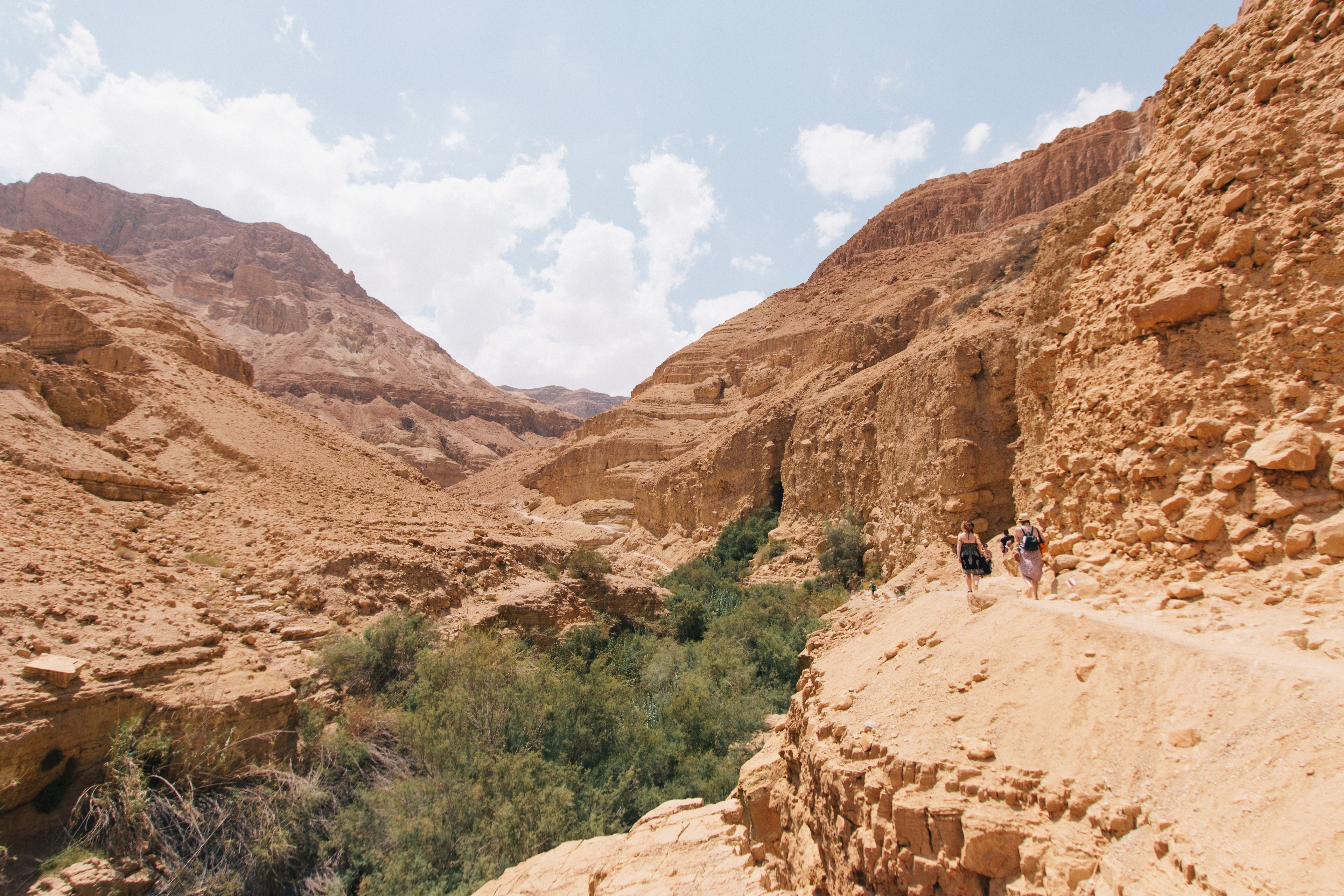 rocky mountain ridges in the dry desert of ein gedi reserve, dry mountainsides 4k, HD Wallpaper