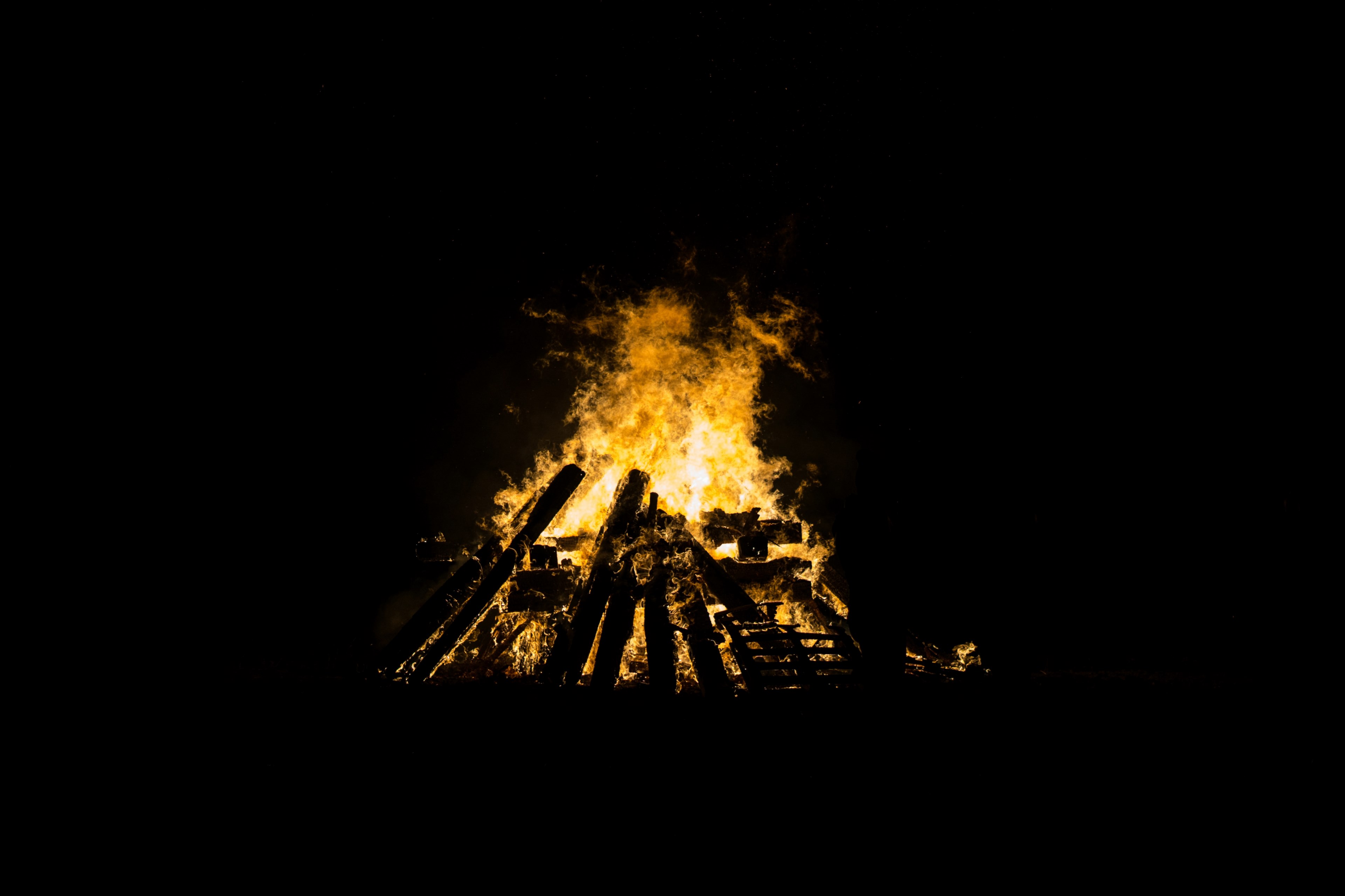 cold winter outdoor and fire 4k, HD Wallpaper