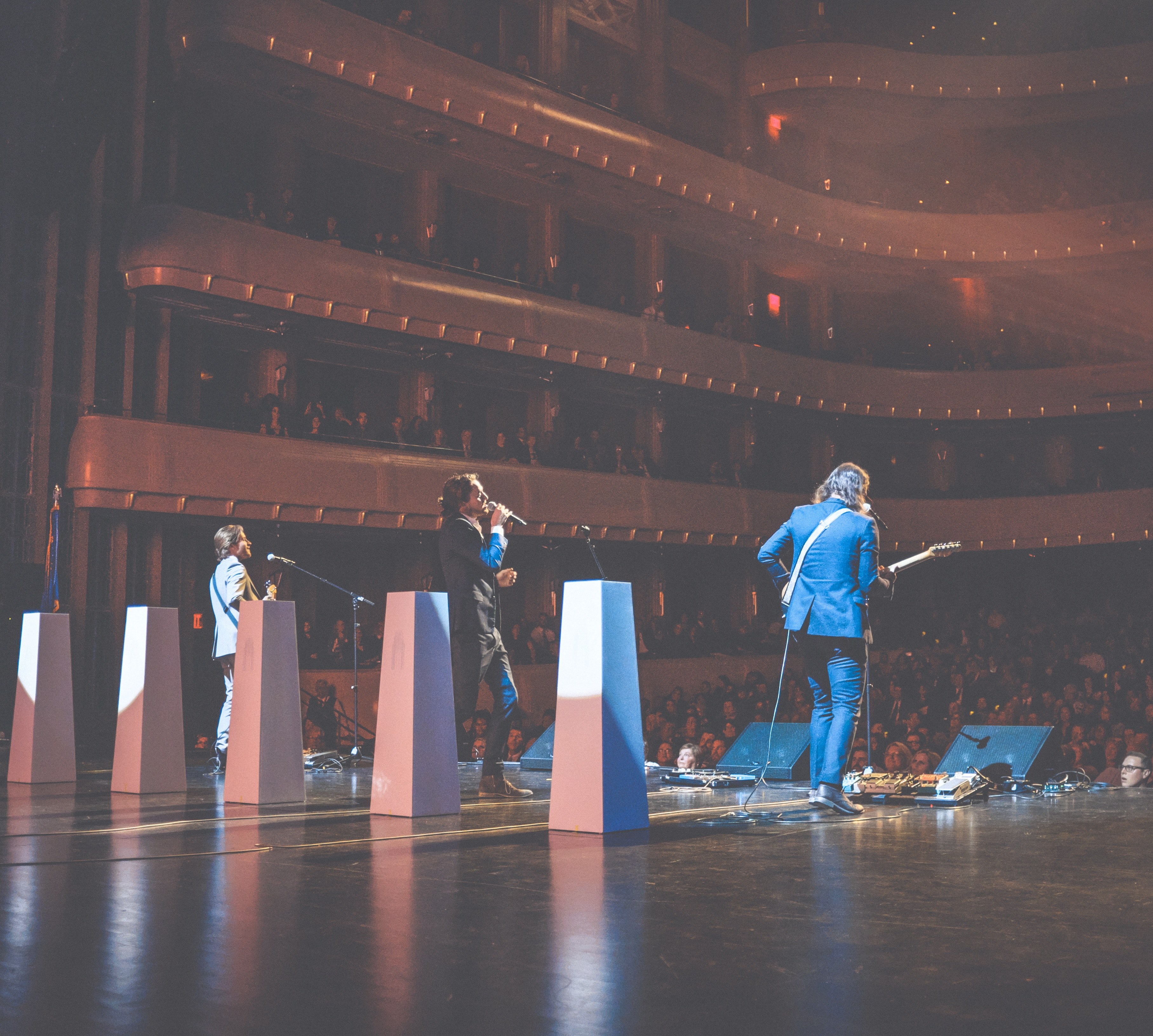 suit las vega song and the smith center 4k, HD Wallpaper