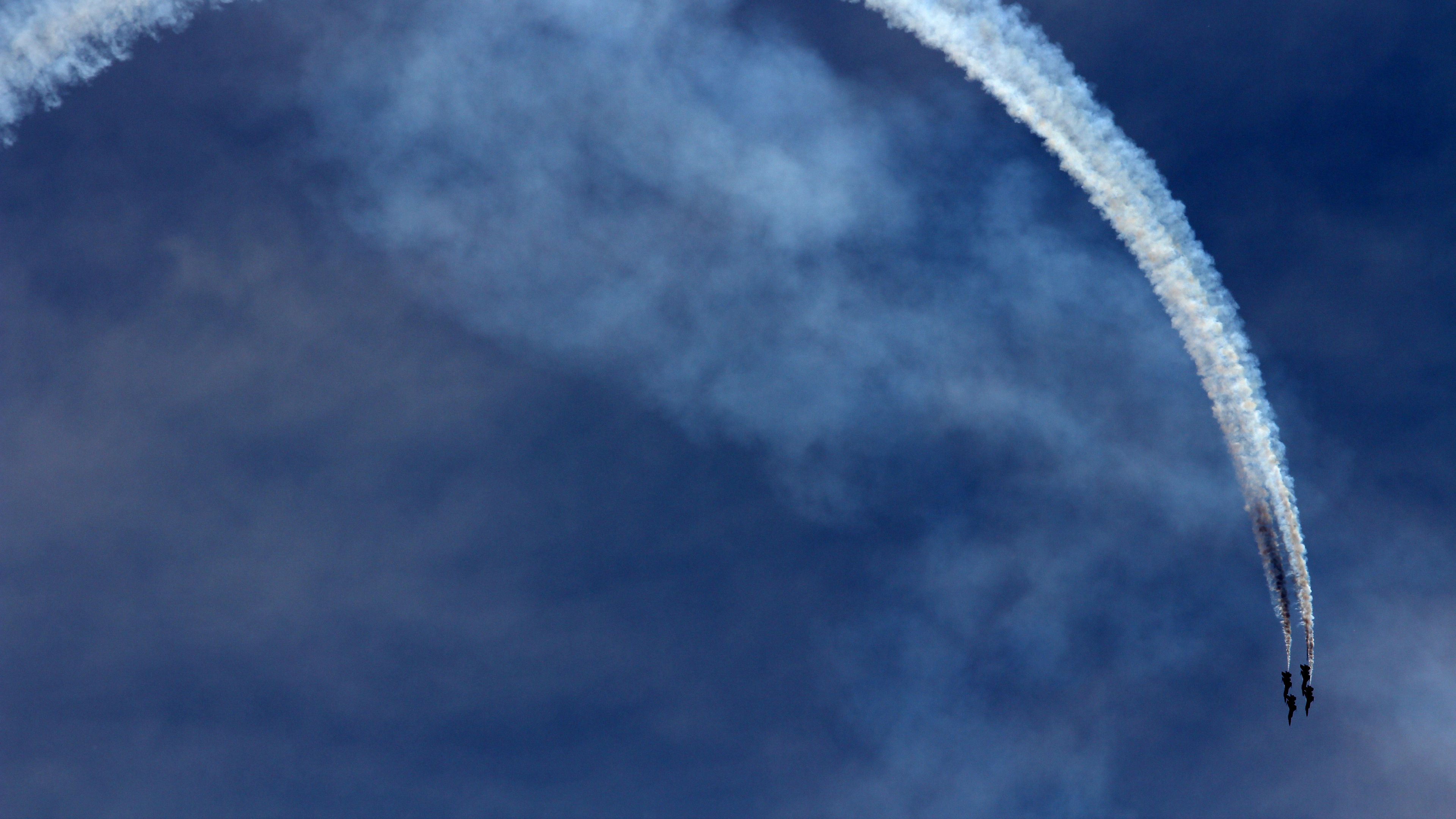 airplanes, sky, aerobatics, track, 4k, HD Wallpaper