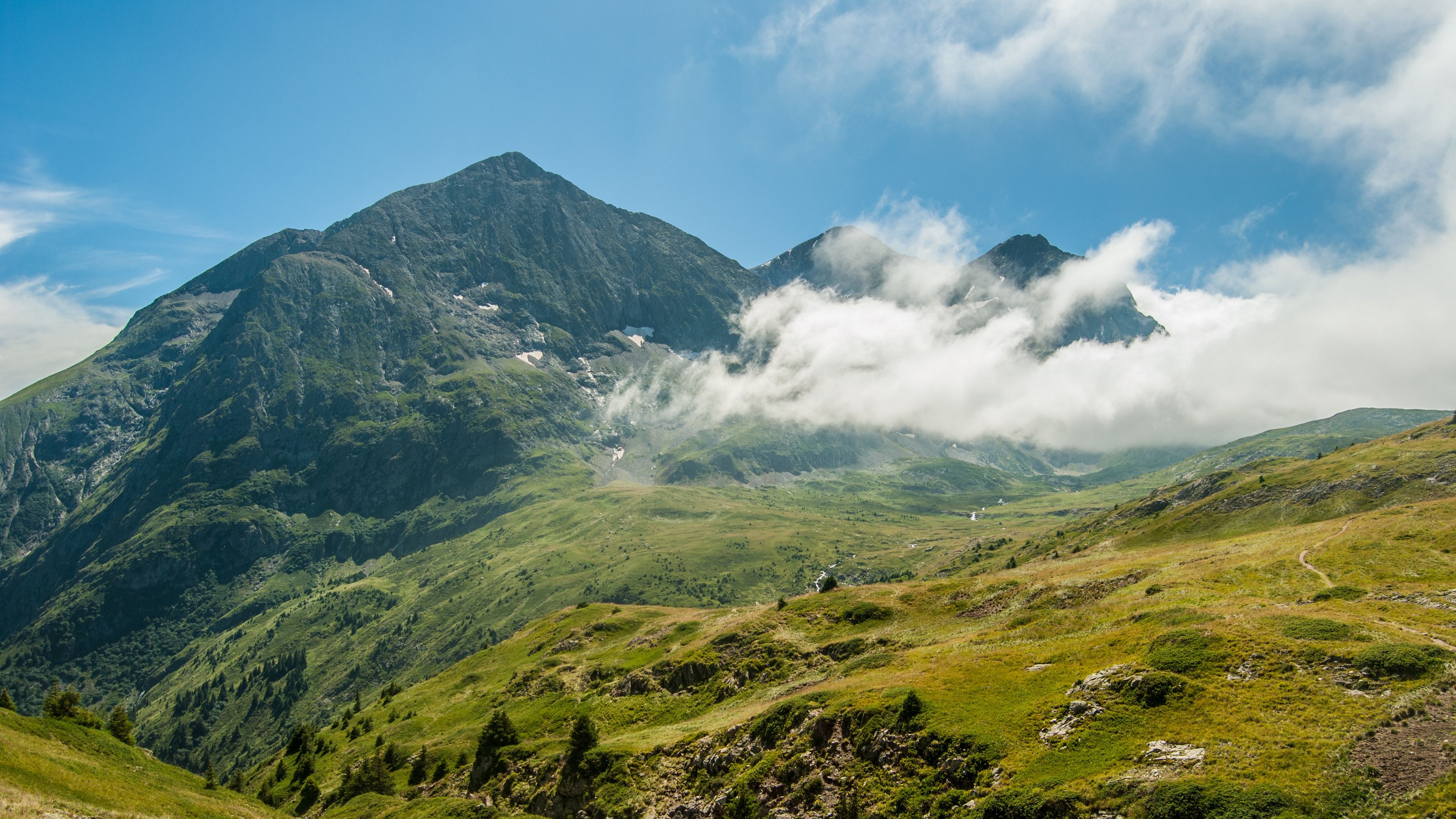mountains, fog, grass, 4k, HD Wallpaper