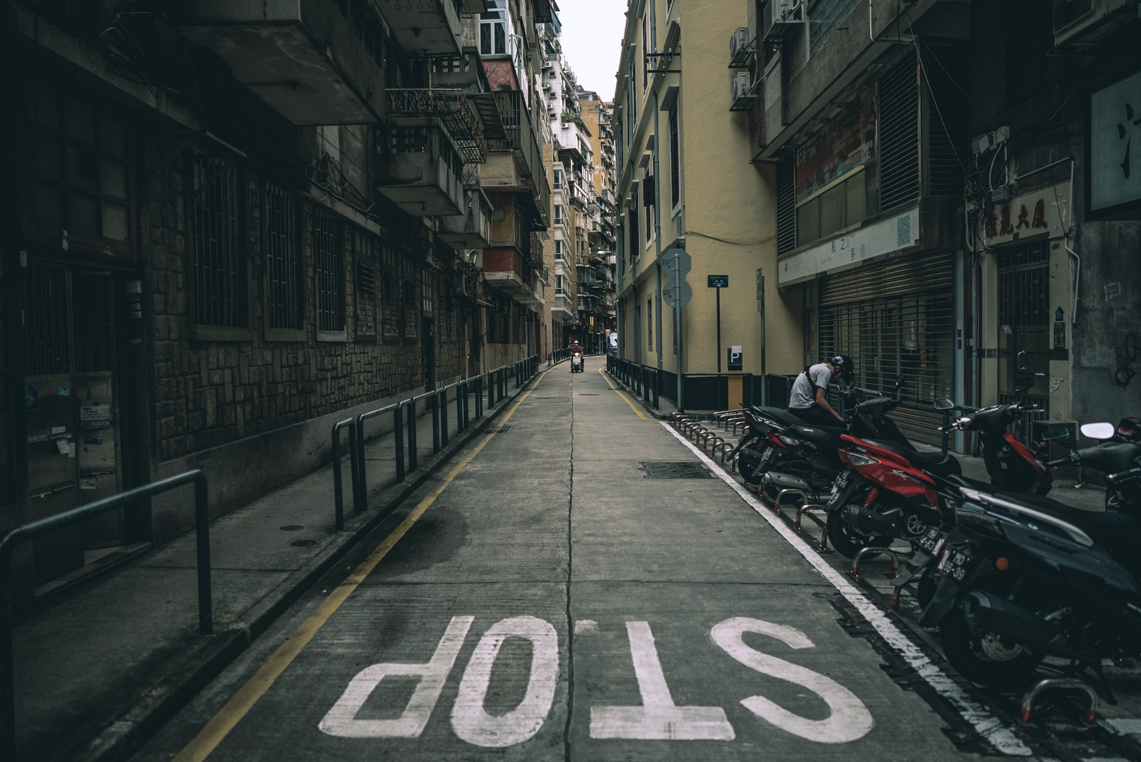 street traffic sign sidewalk and motorcycle 4k, HD Wallpaper
