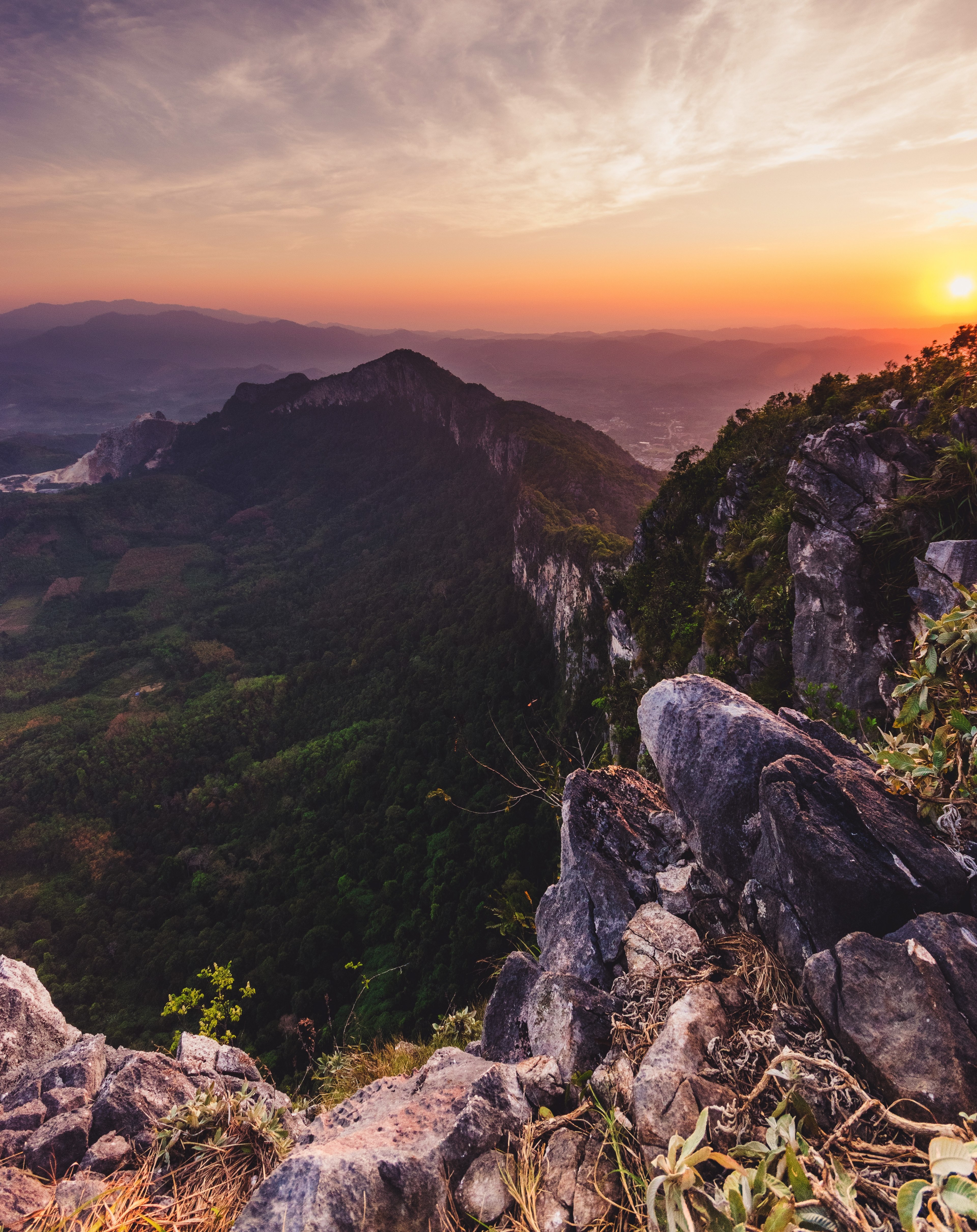 a long rocky mountain ridge during sunset, cliff range of gunung pulai to gunung baling 4k, Phone HD Wallpaper