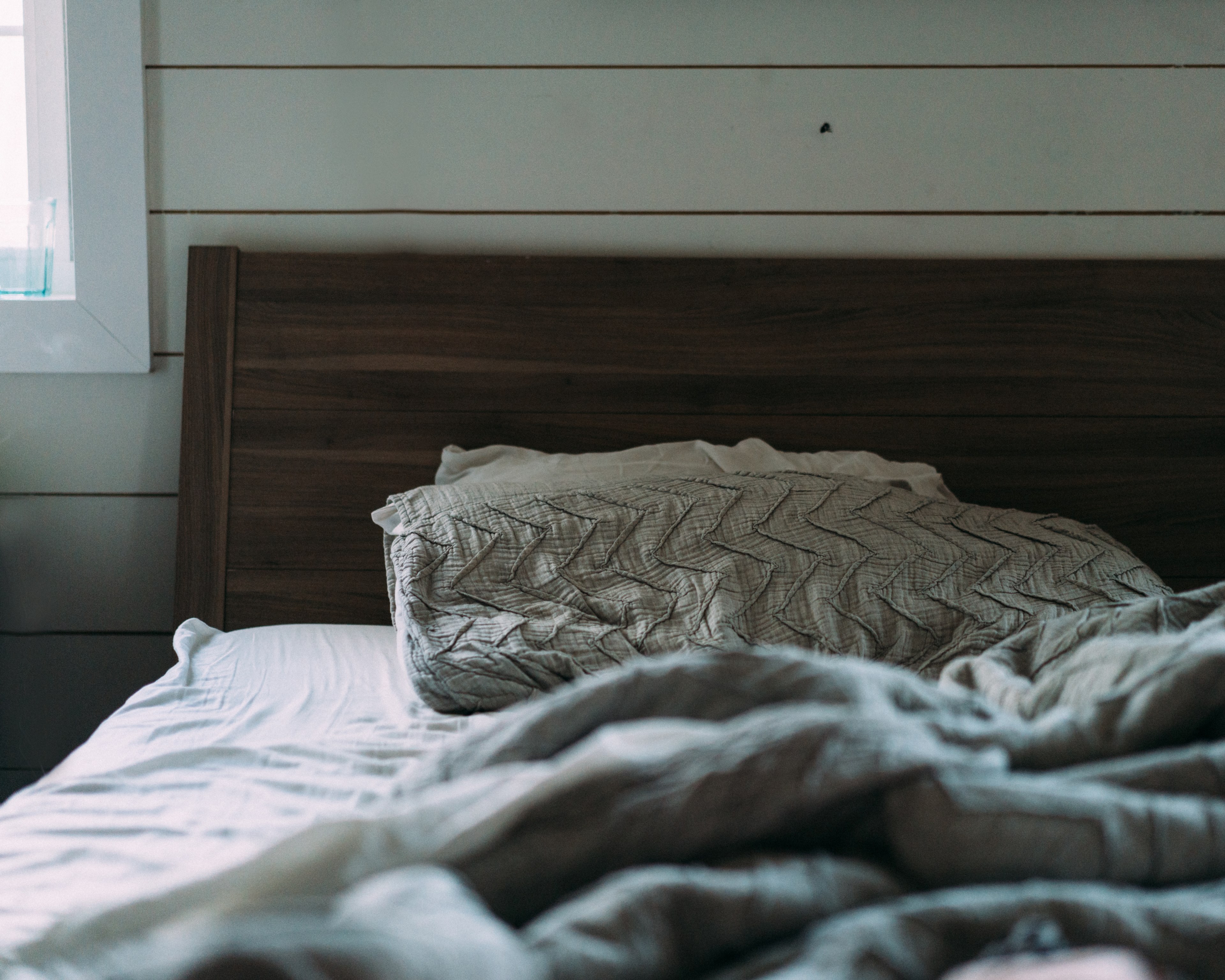 bed bedroom pillow and blanket 4k, HD Wallpaper