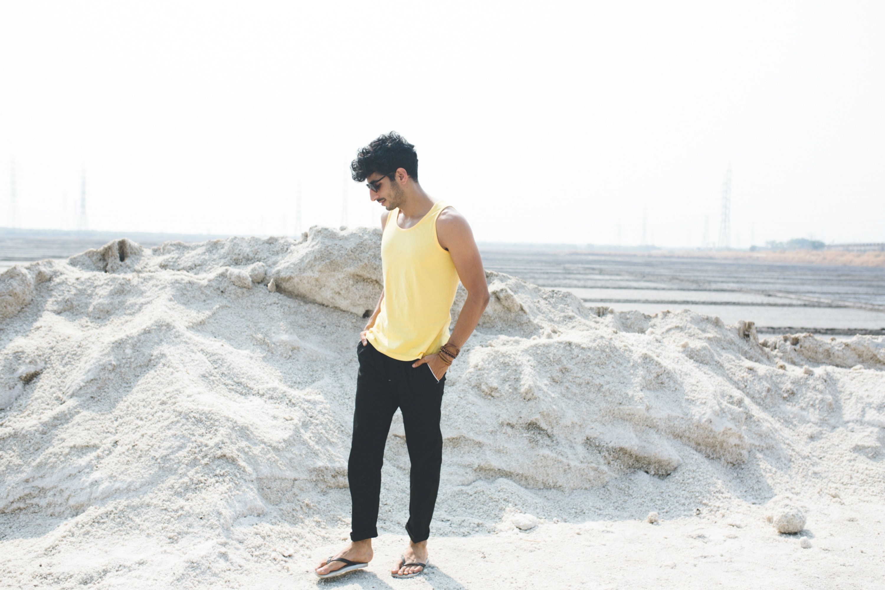 vest fashion and outdoor 4k, HD Wallpaper