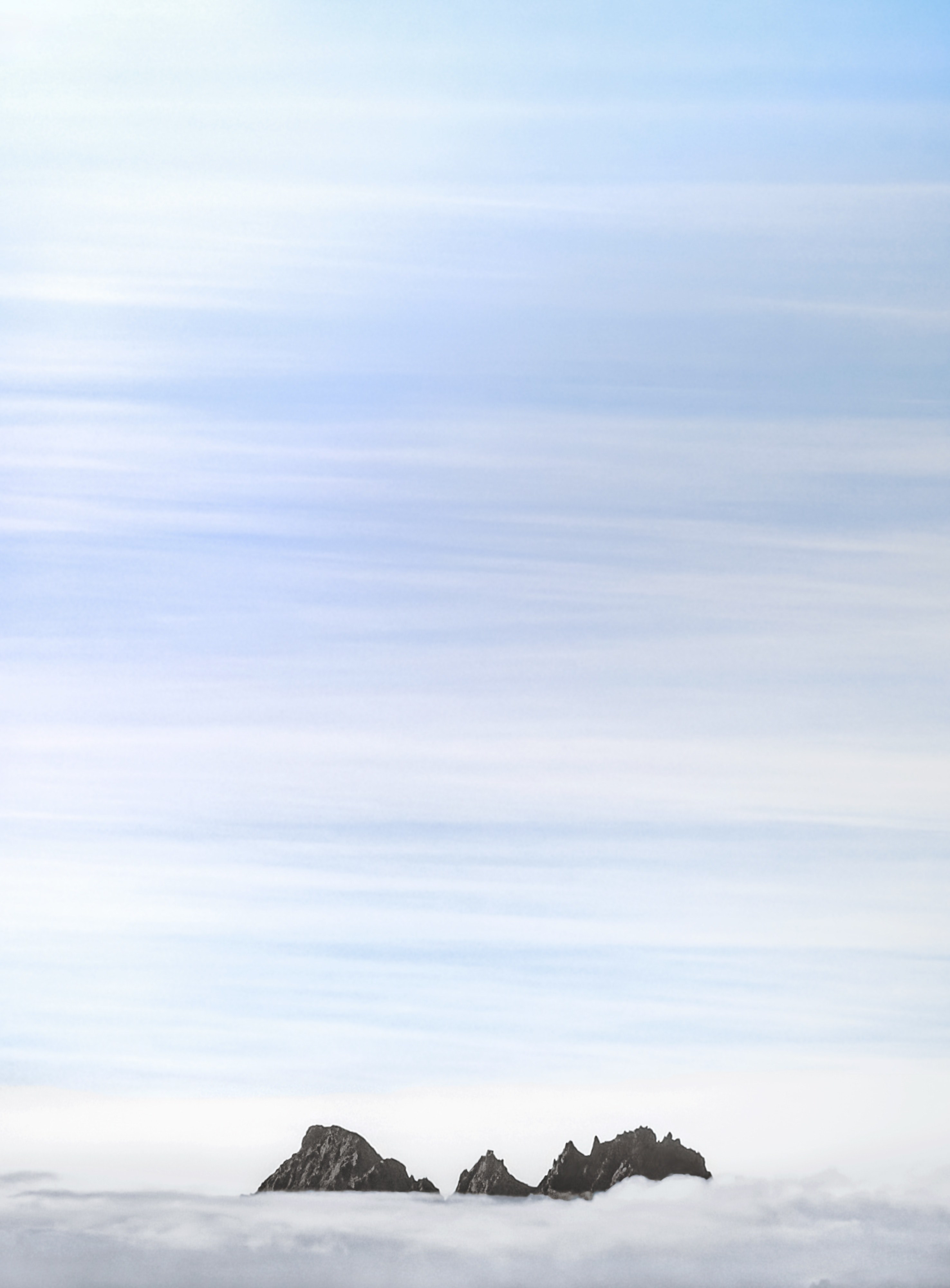 breaking through 4k, Phone HD Wallpaper