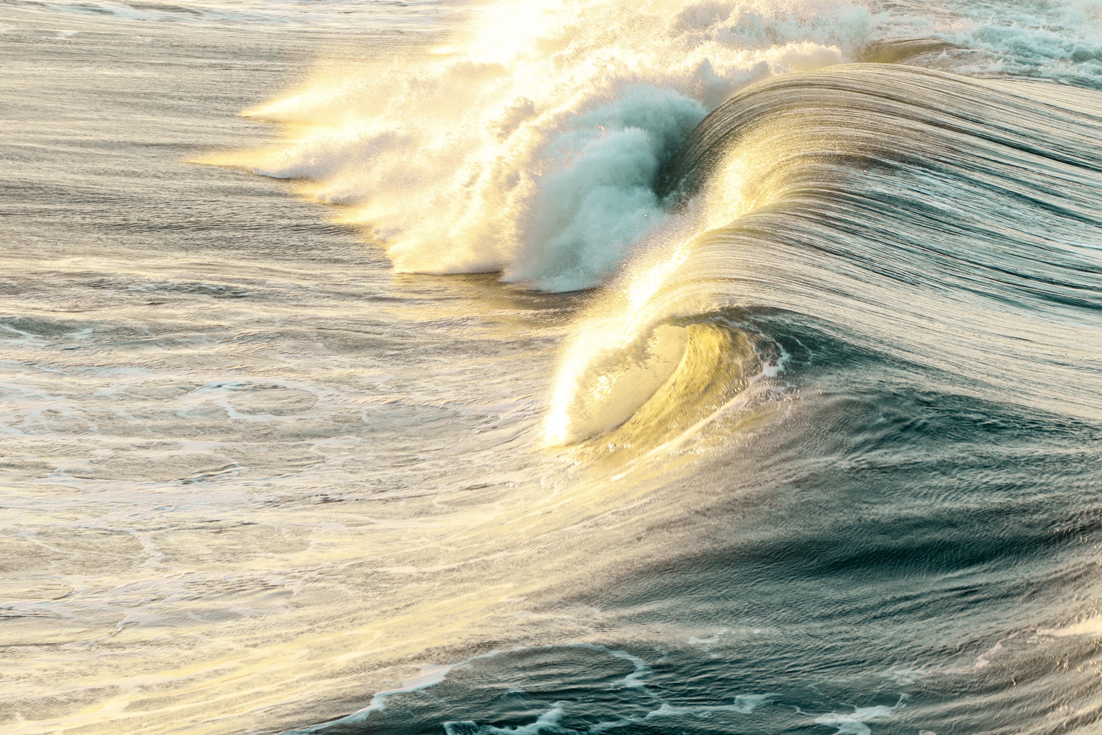 big barrel ocean waves crashing at huntington beach, sun sea and surf 4k, HD Wallpaper