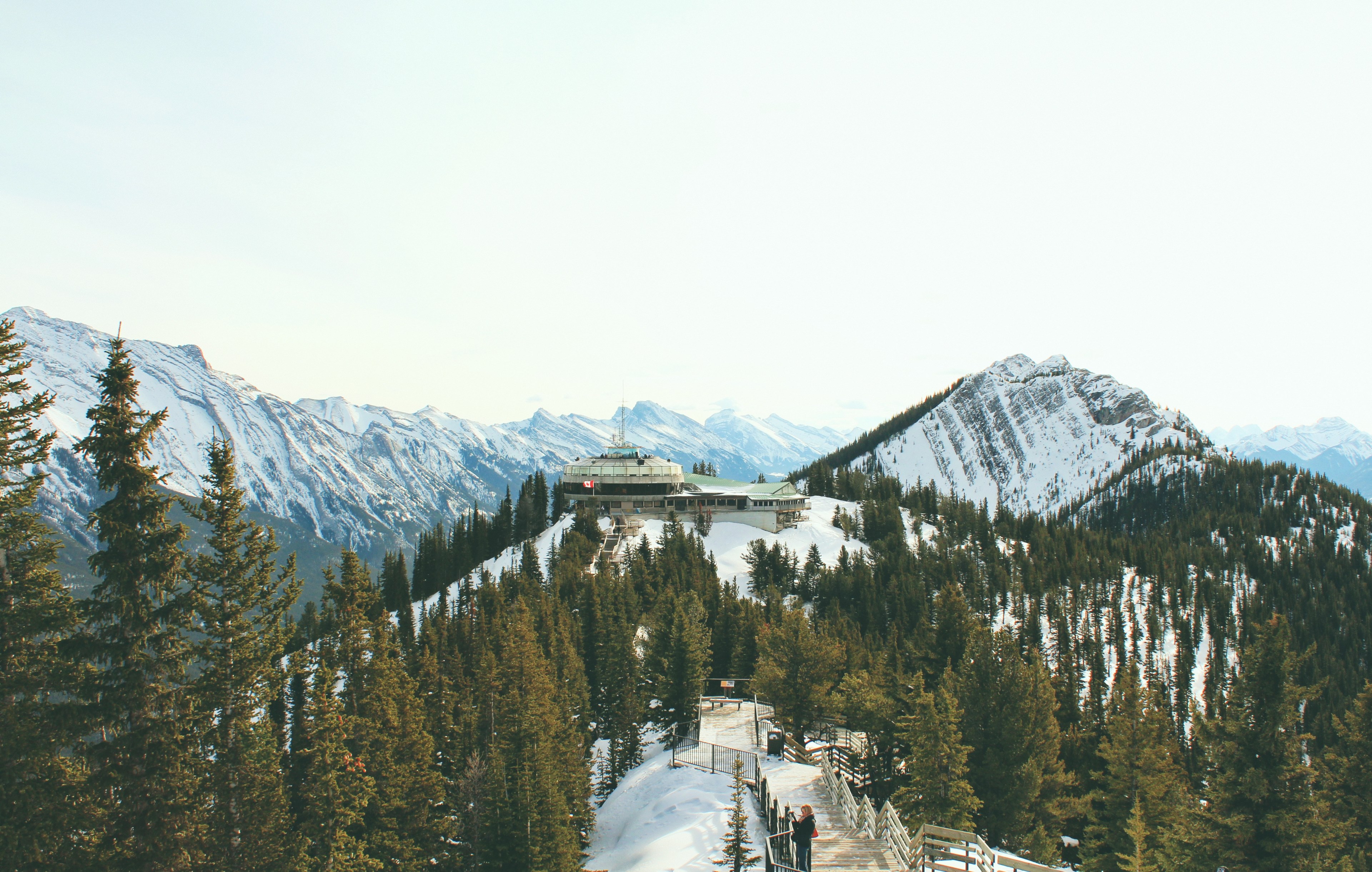a ski resort on top of a snowy slope in banff, banff monorail station 4k, HD Wallpaper