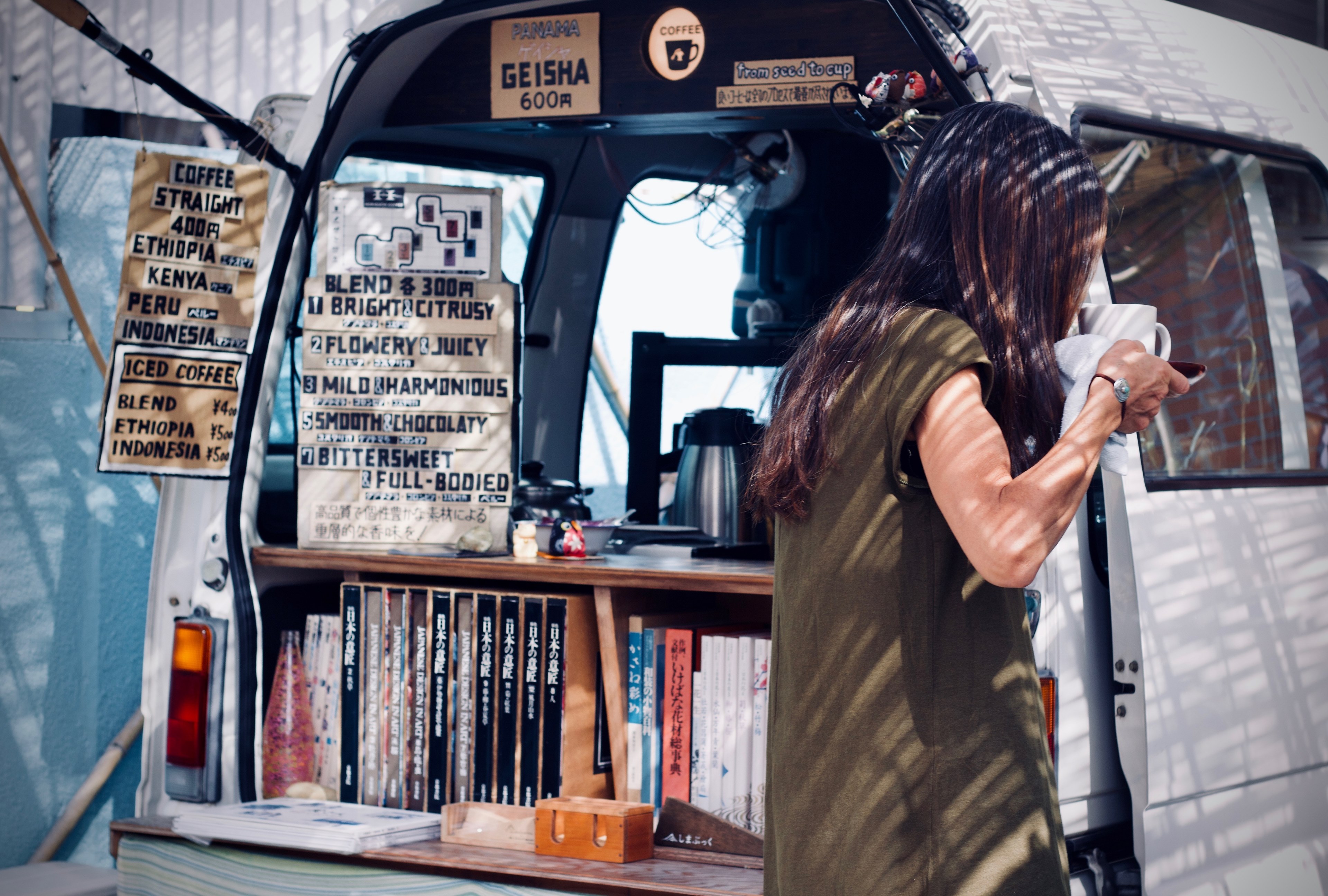coffee coffee shop van and shop 4k, HD Wallpaper