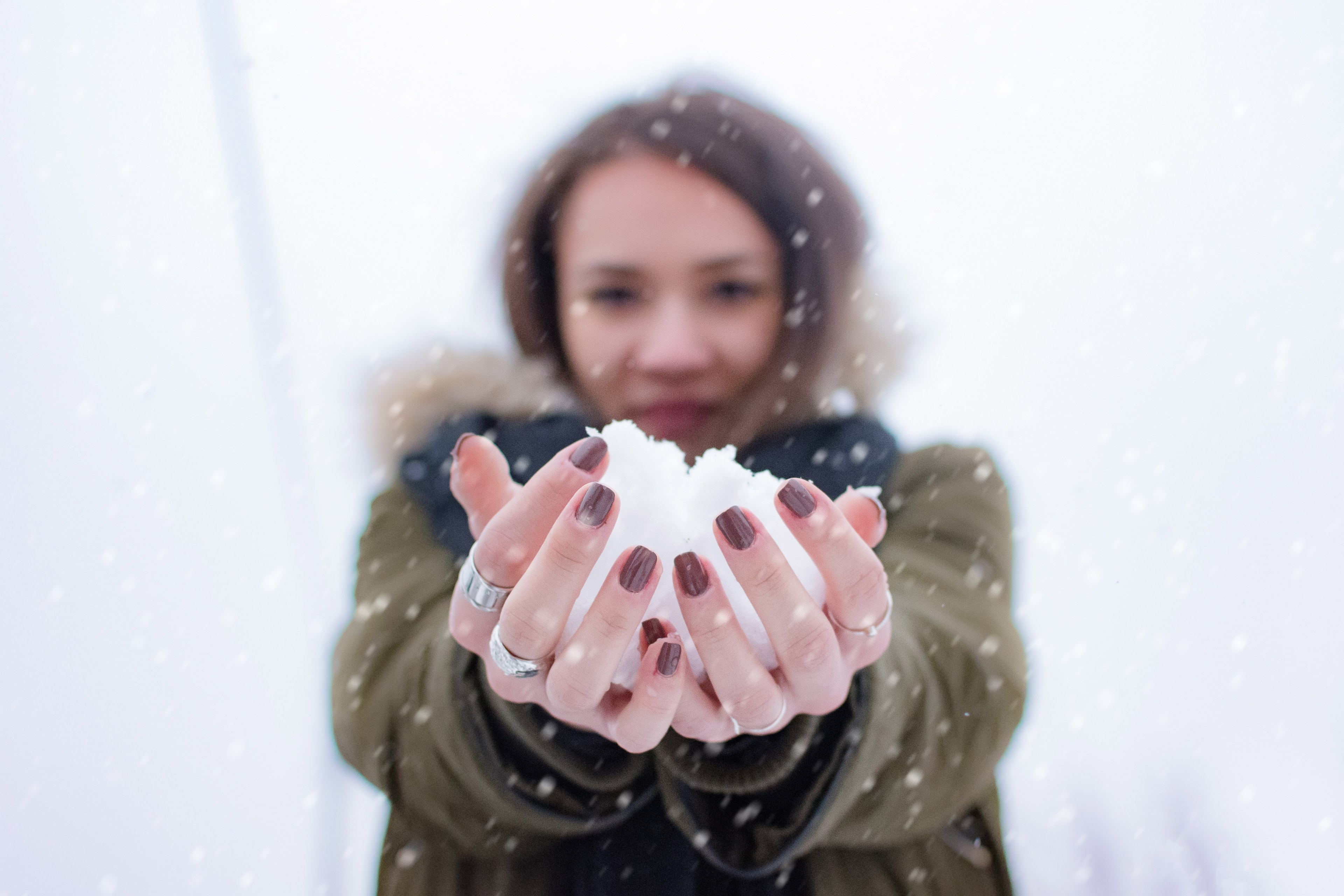 snow snowing woman and female 4k, HD Wallpaper
