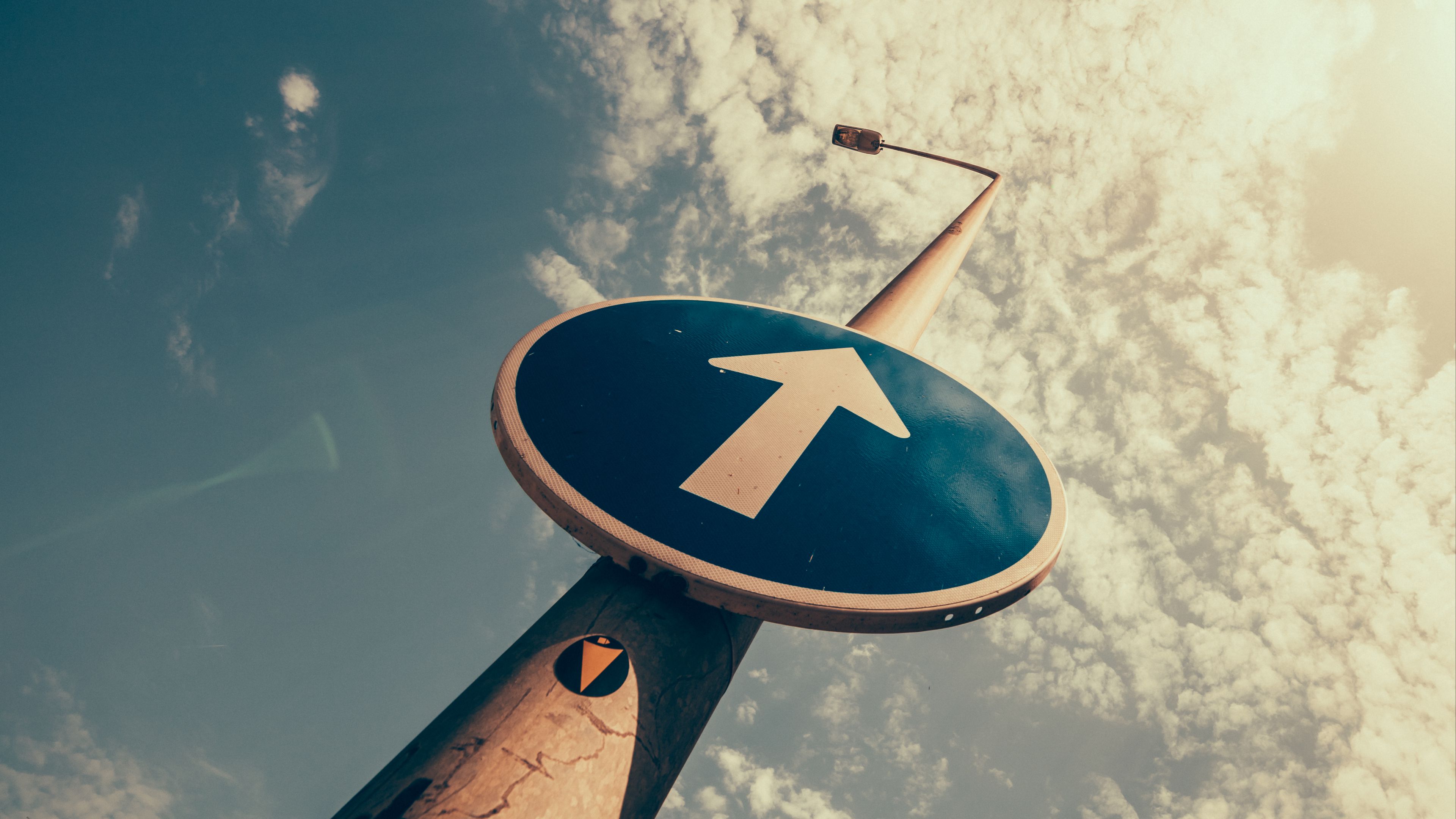 sign, direction, pillar, sky, 4k, HD Wallpaper