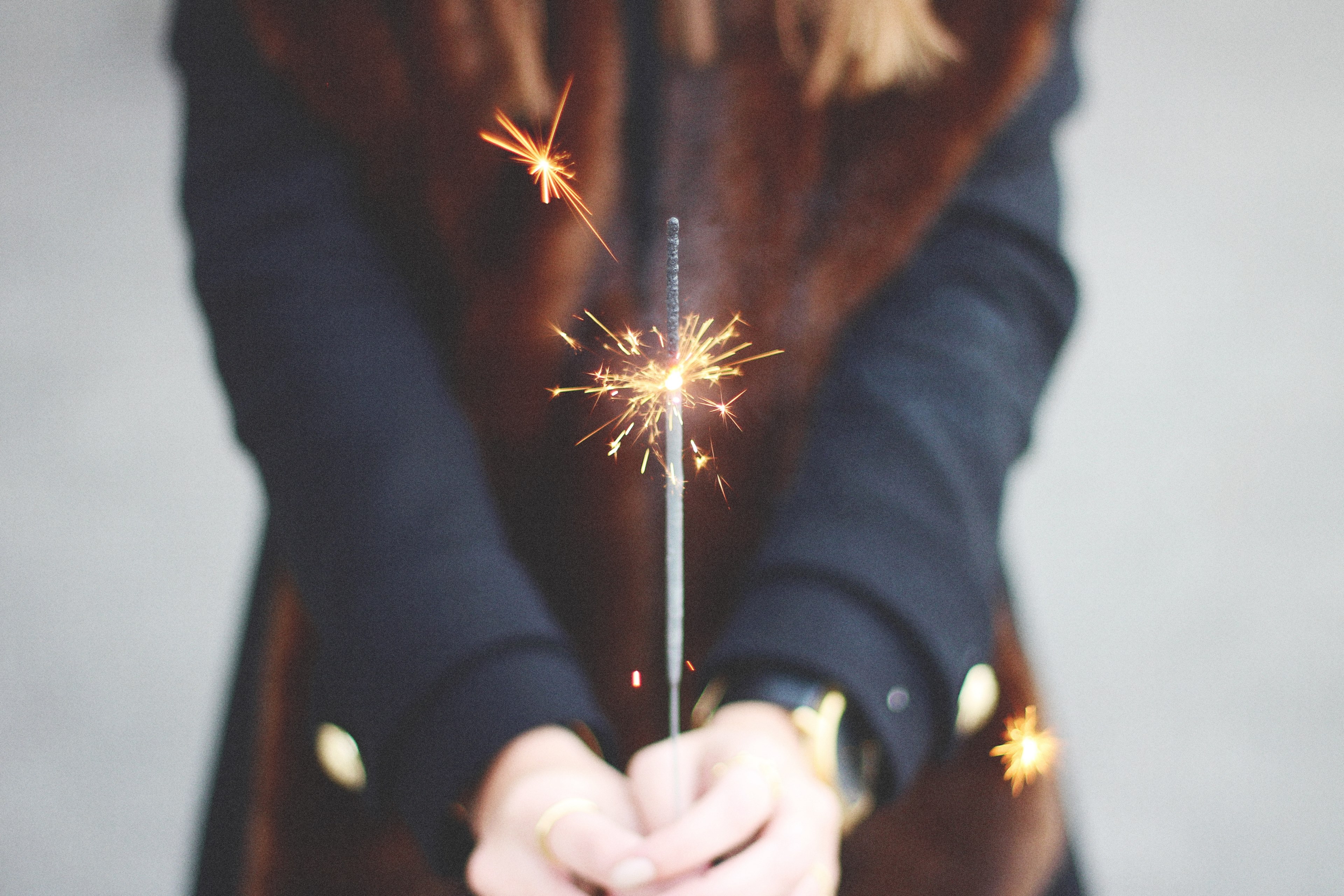 sparkler sparkle hand and spark 4k, HD Wallpaper