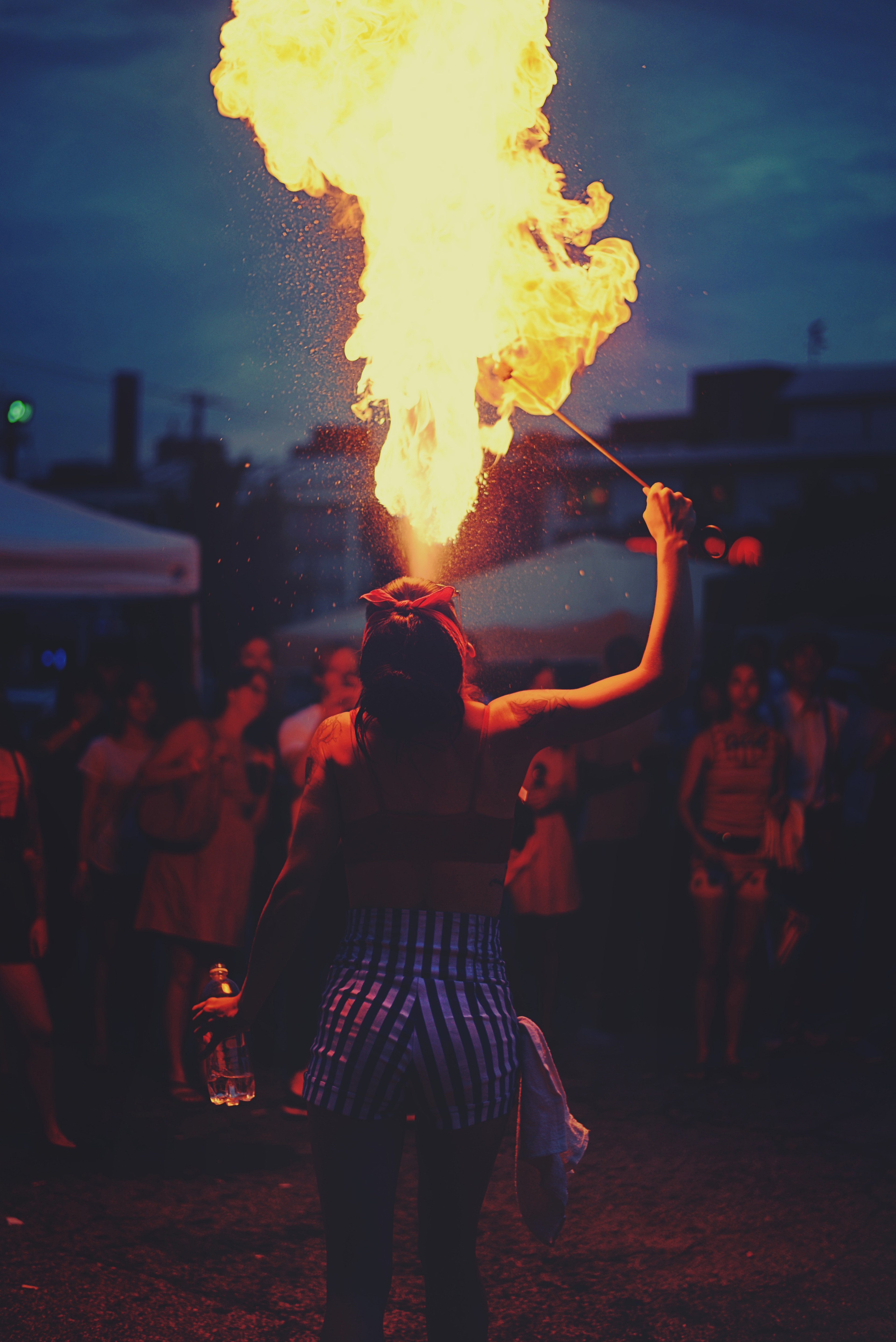 night fire person and entertainment hd, 4k, Phone HD Wallpaper