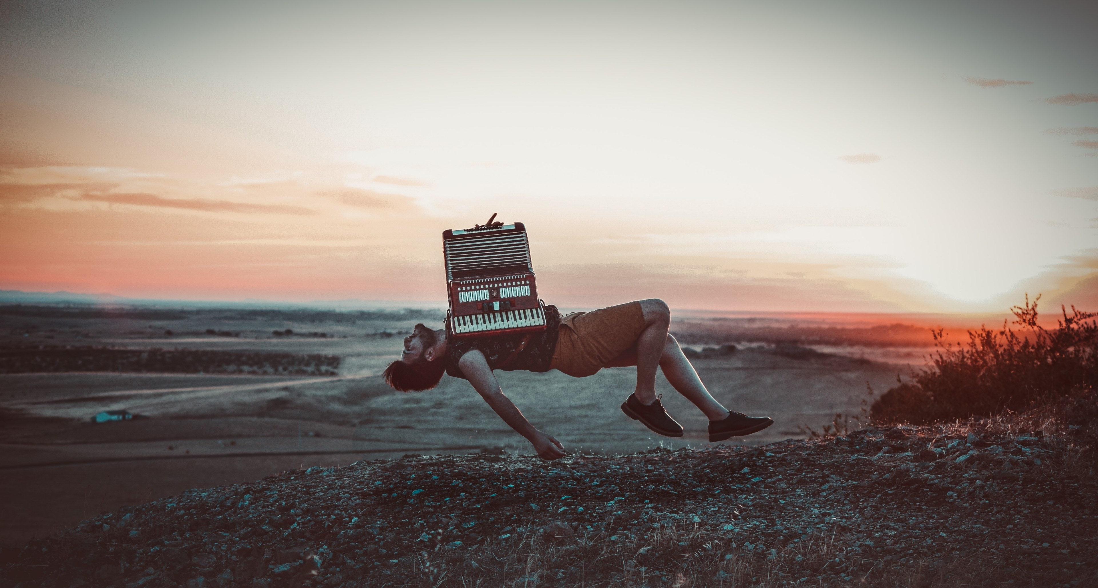 music makes me fly 4k, HD Wallpaper