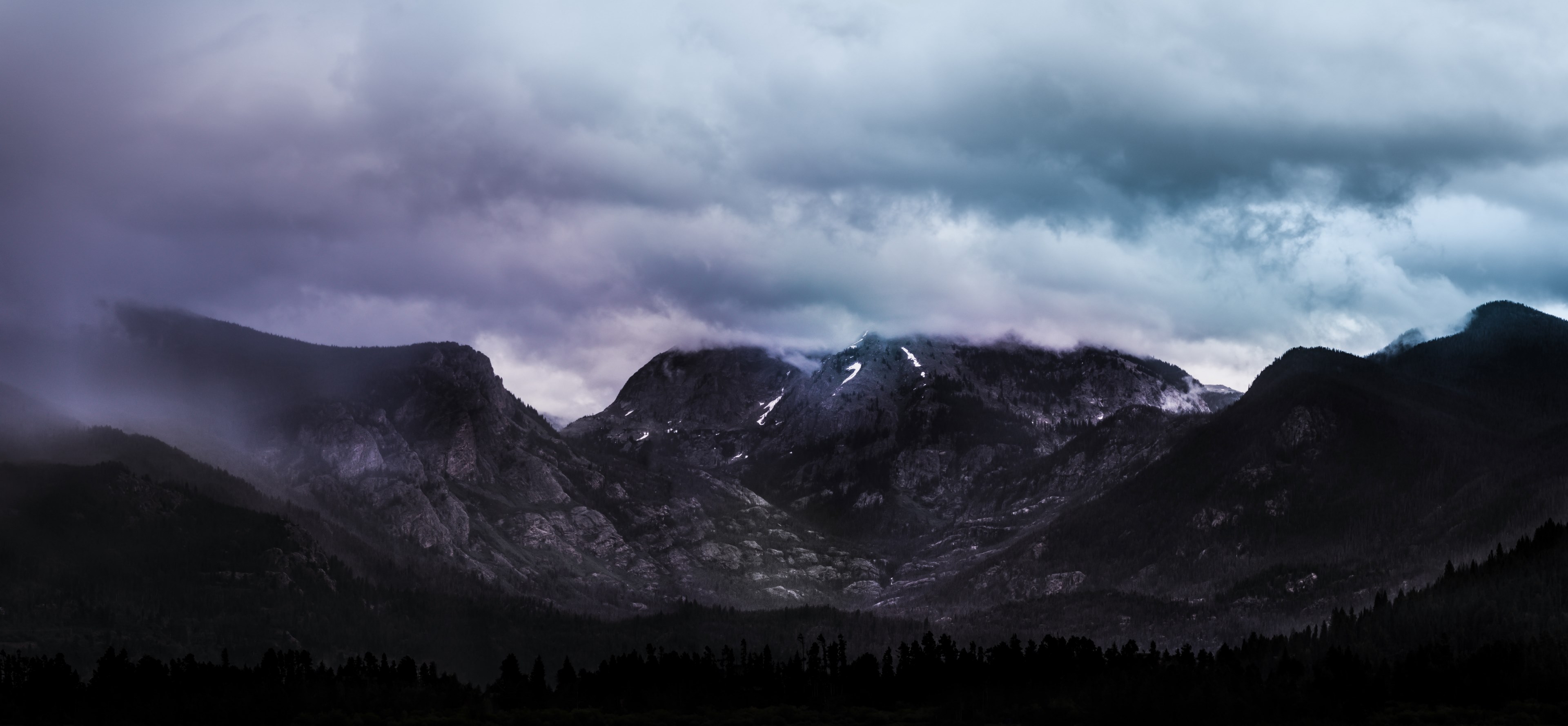 blue and purple hued clouds over a mountain ridge in the rocky mountain national park, finding the beauty 4k, HD Wallpaper