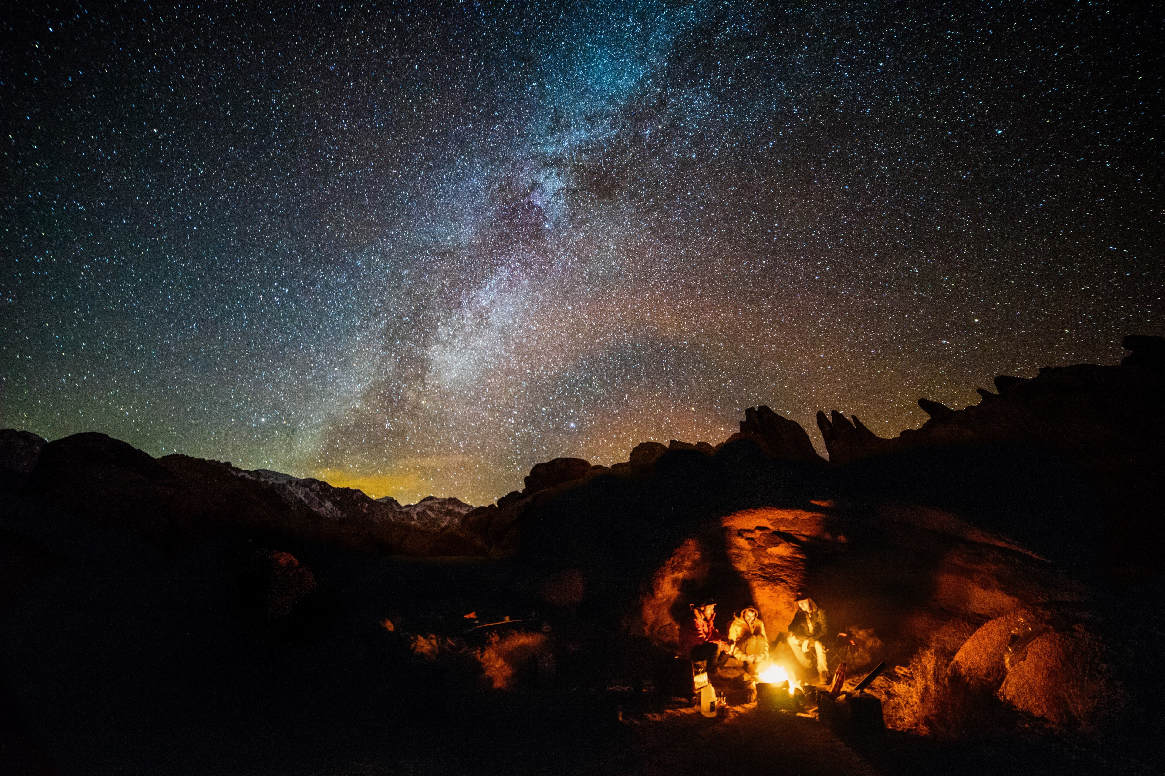 staying warm in the wild west 4k, HD Wallpaper