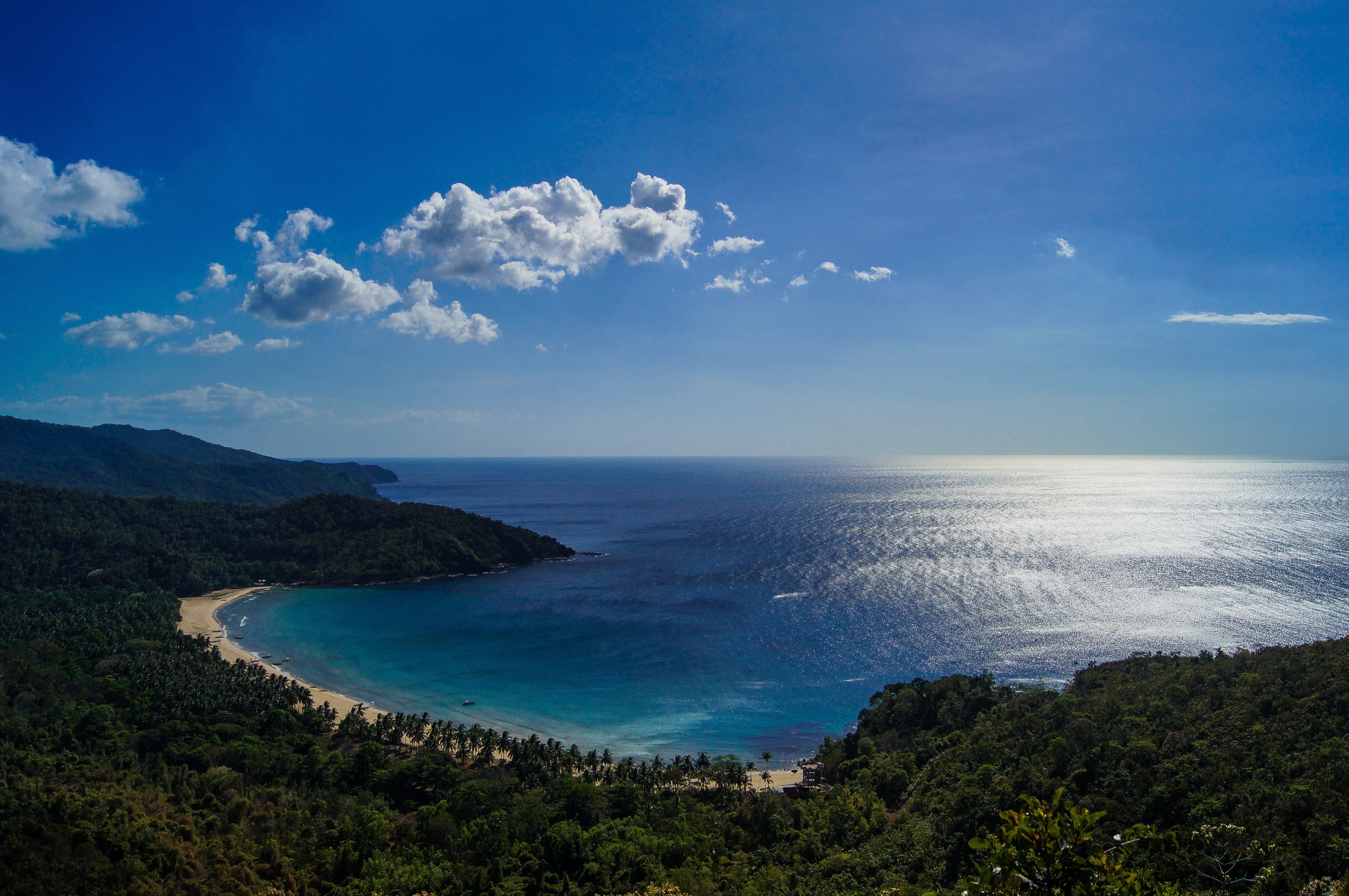 impressive horizon featuring blue ocean shore and clouds in the sky at a beach location, blue sky and ocean at beach 4k, HD Wallpaper