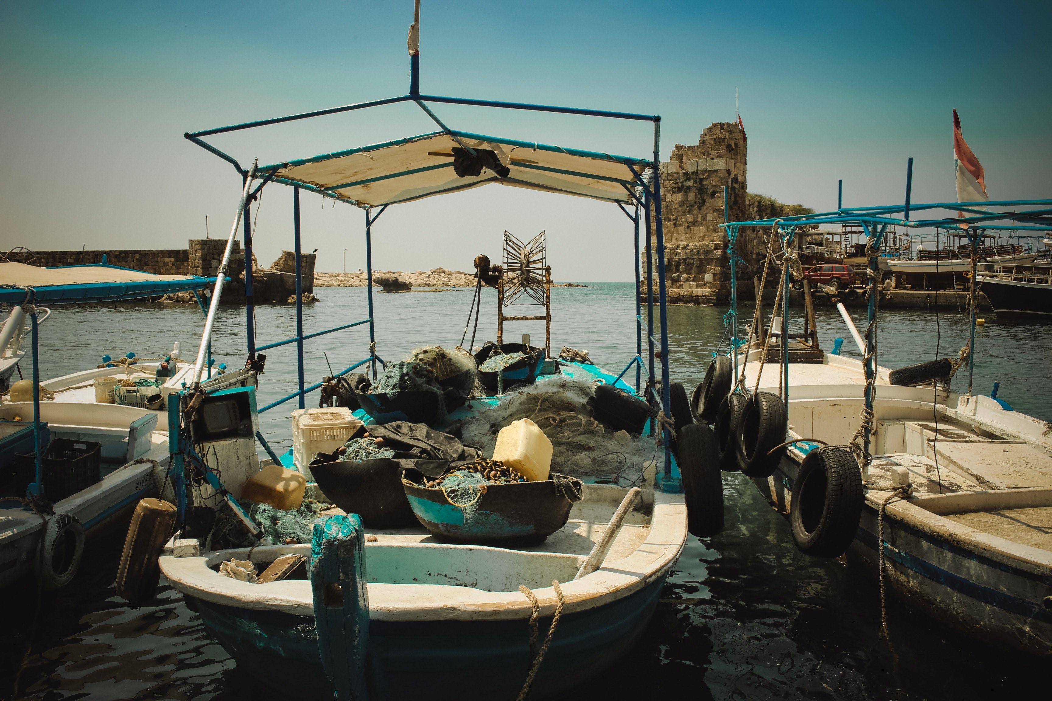 lebanon harbor and boat 4k, HD Wallpaper