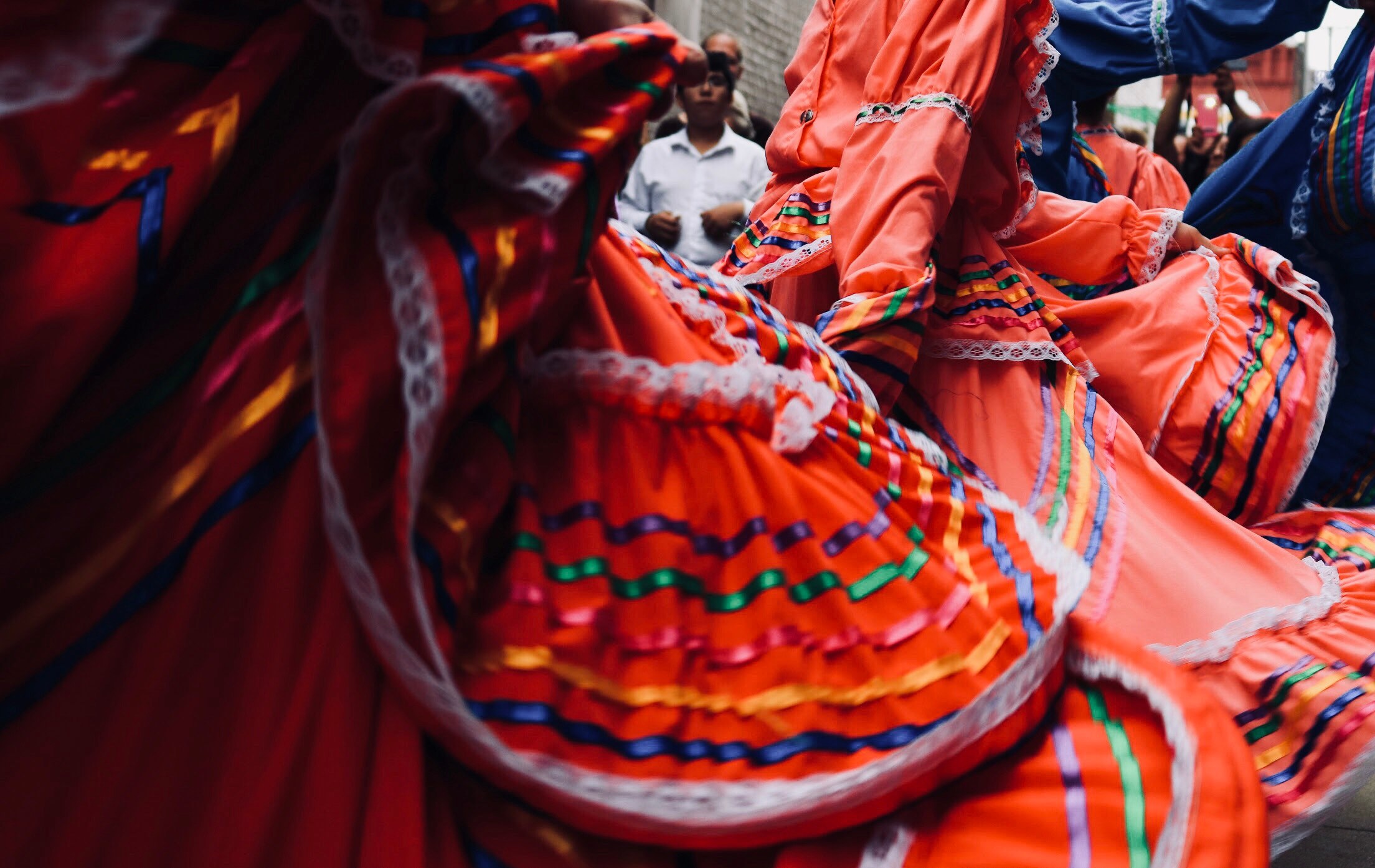 red girl dance and salsa 4k, HD Wallpaper