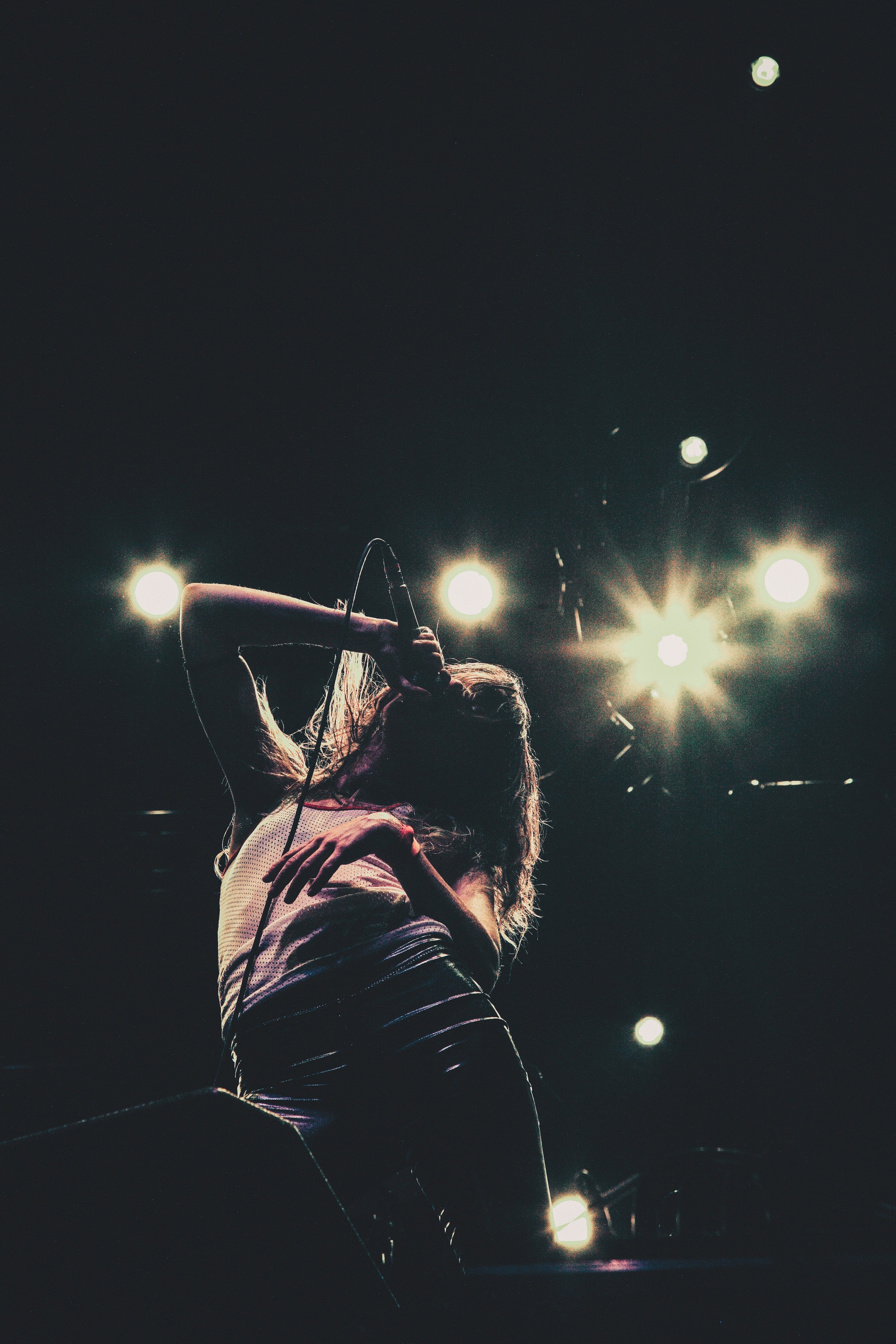 woman female microphone and singer hd, 4k, Phone HD Wallpaper