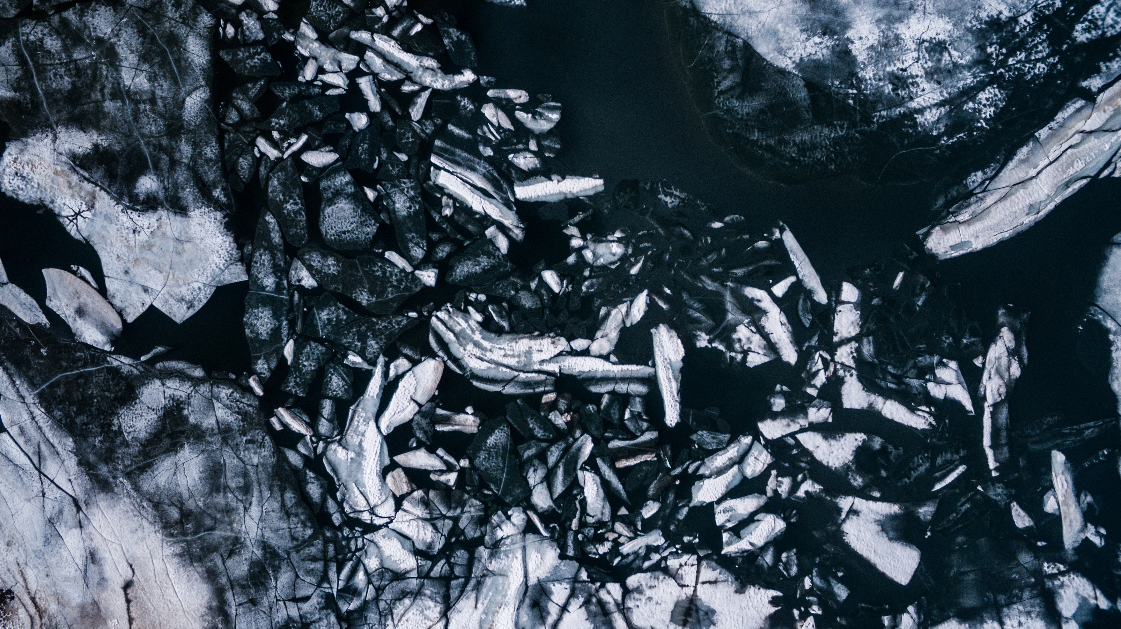 abstract monochrome black and white and burnt 4k, HD Wallpaper