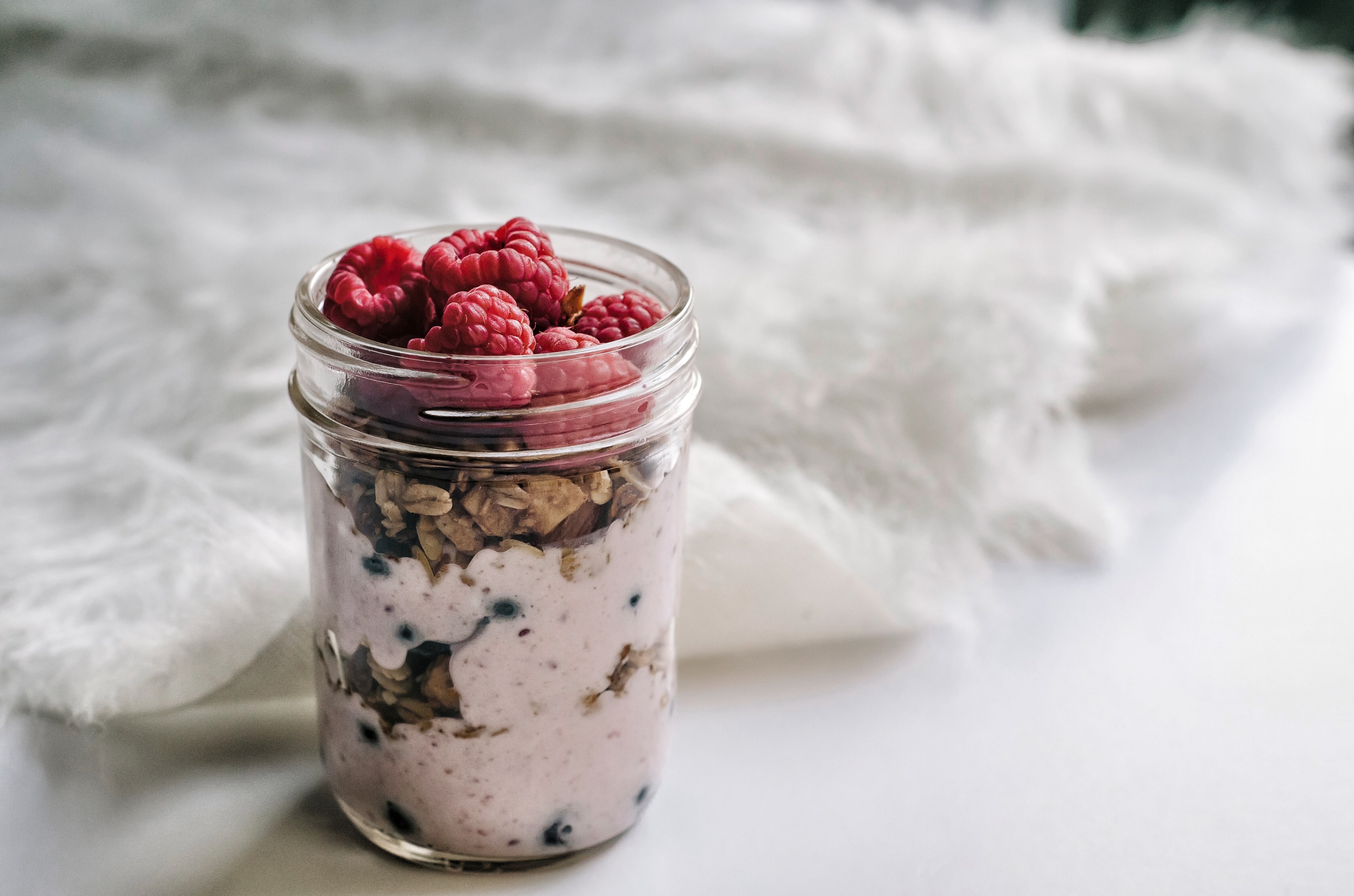 granola raspberry yoghurt and yogurt 4k, HD Wallpaper