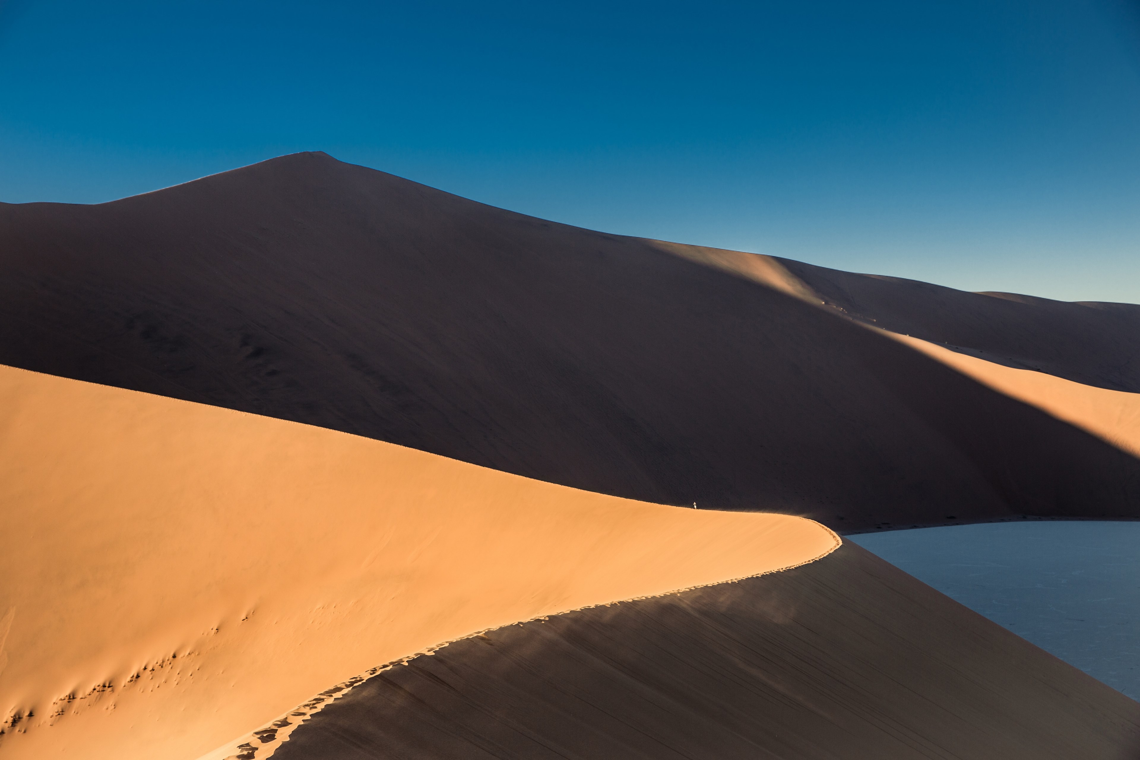 sand dunes and ridges in the desert at sundown, sloping sand 4k, HD Wallpaper