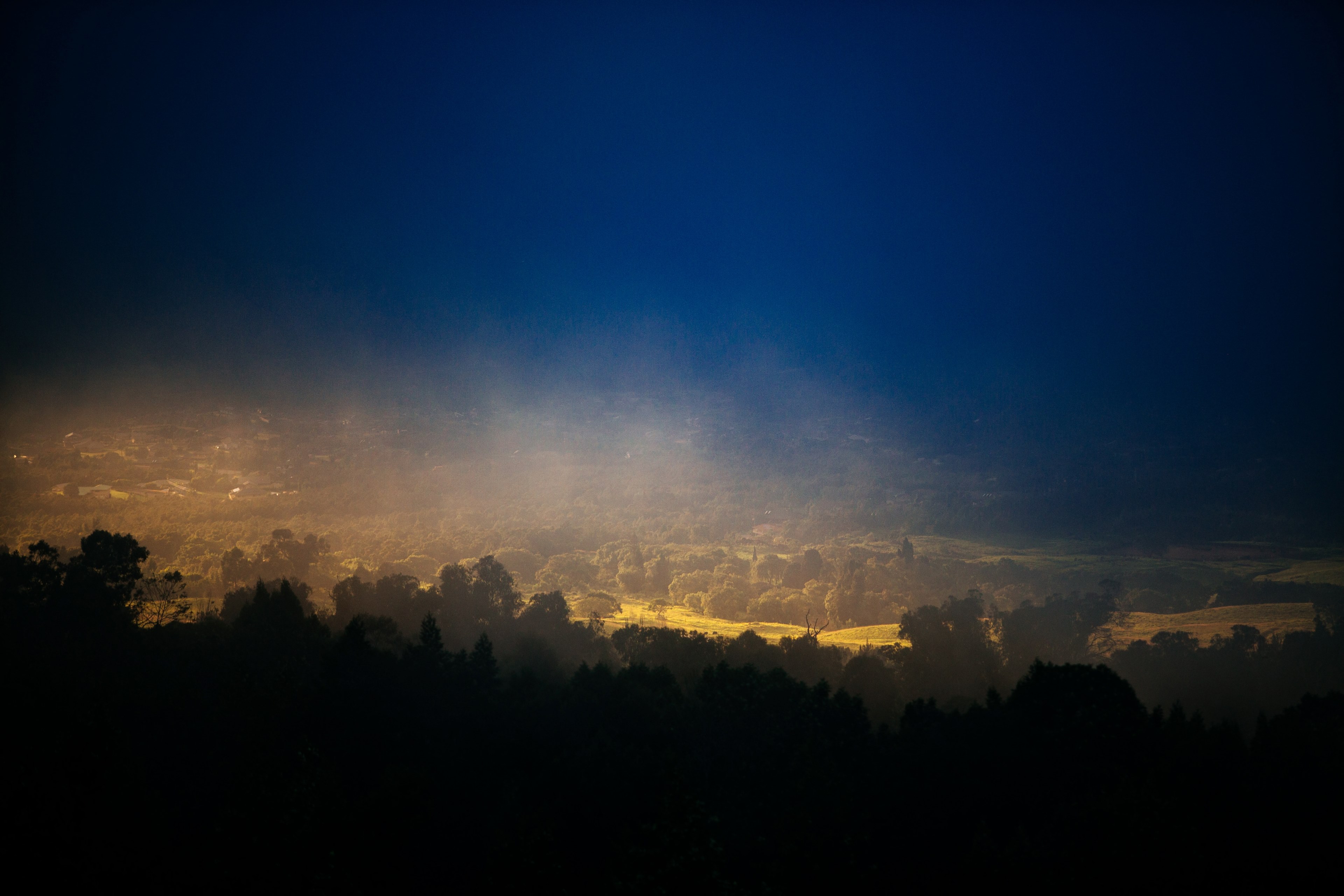 dark storm cloud over a grassy countryside and forest in kula, countryside under a dark cloud 4k, HD Wallpaper