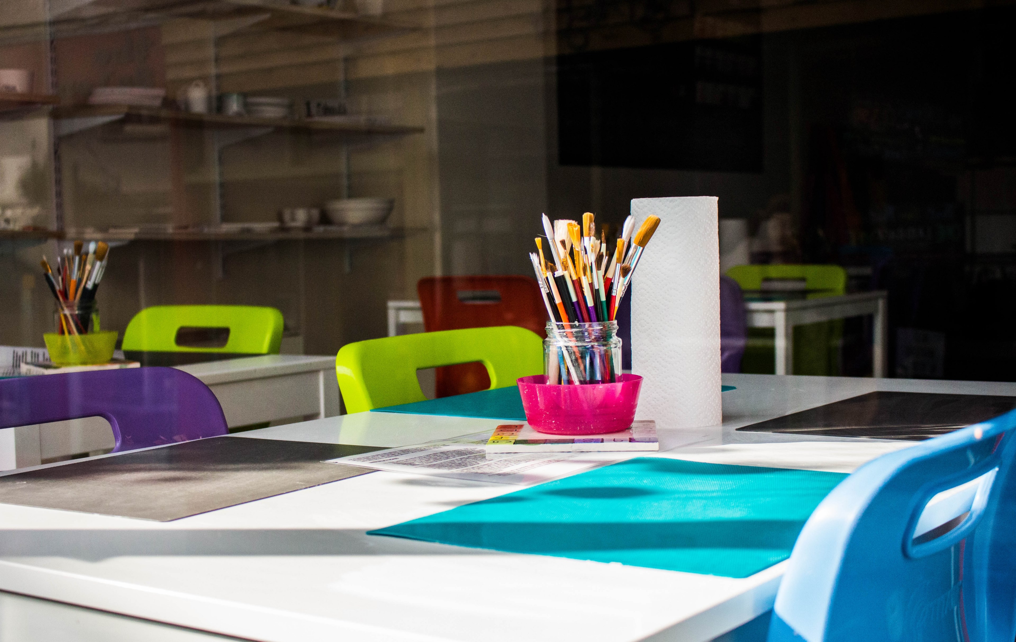 table craft table art table and craft space 4k, HD Wallpaper