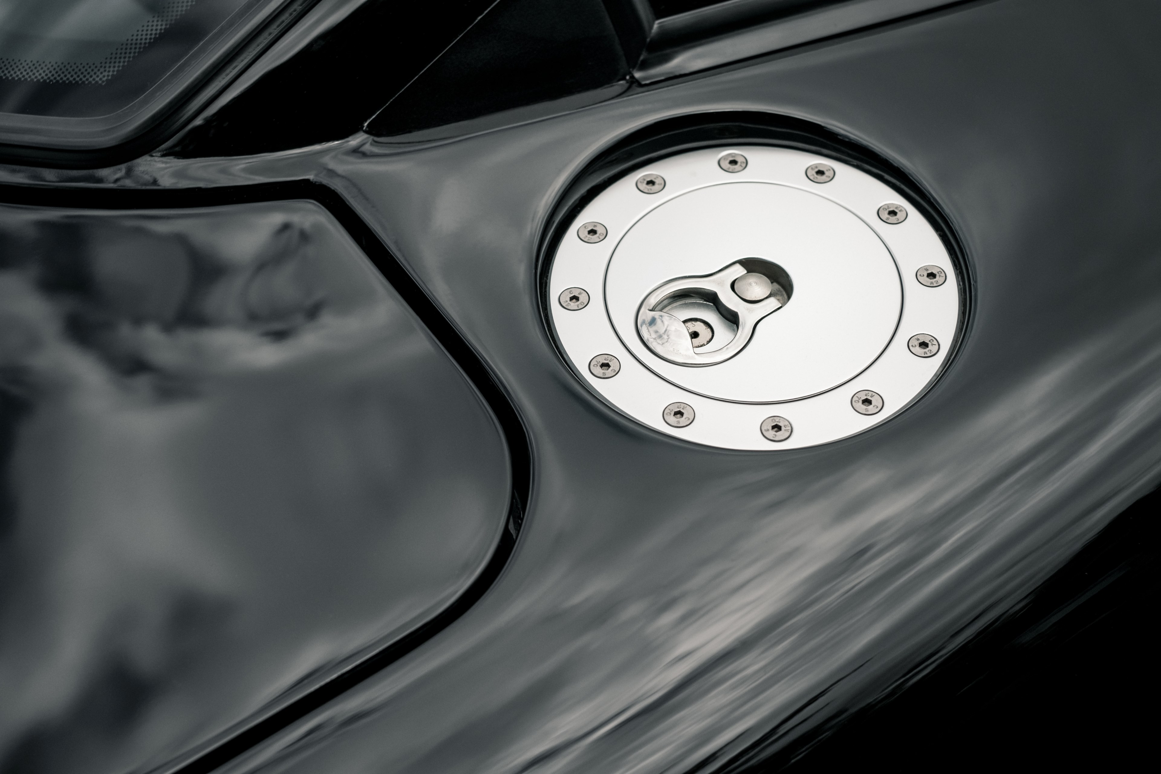black and white luxury car mechanical and cap 4k, HD Wallpaper
