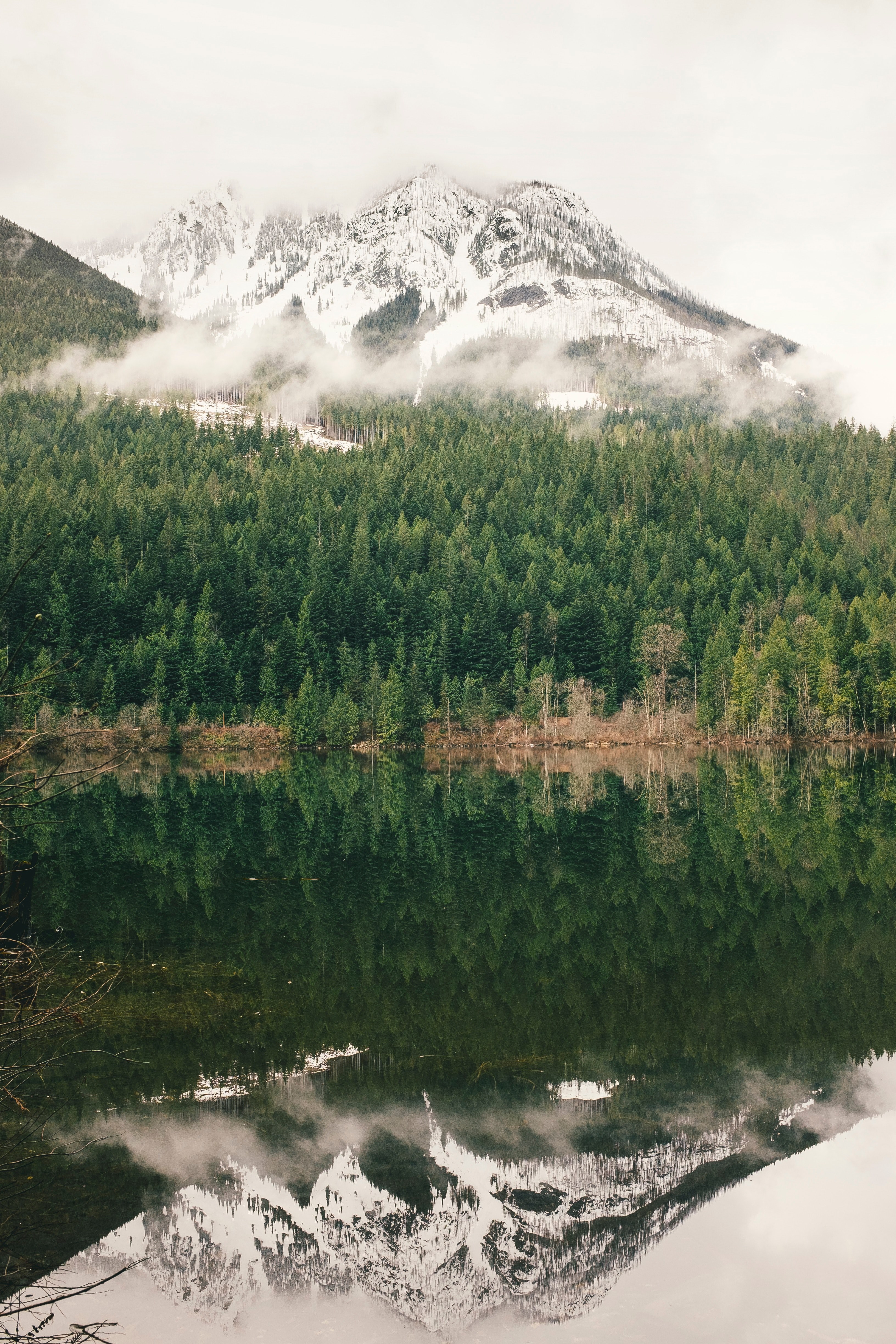 a snow topped mountain reflected in the surface of a lake, mountain reflection in a lake 4k, Phone HD Wallpaper