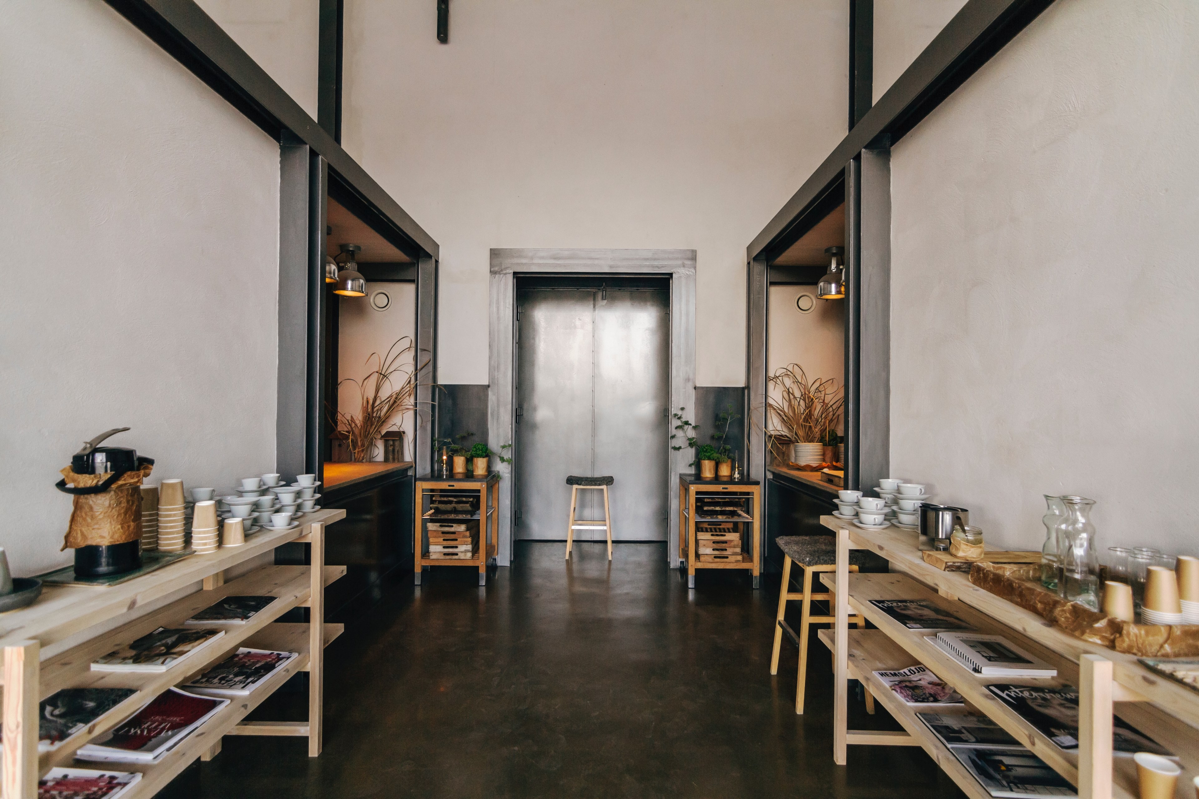 interior coffee room and elevator 4k, HD Wallpaper
