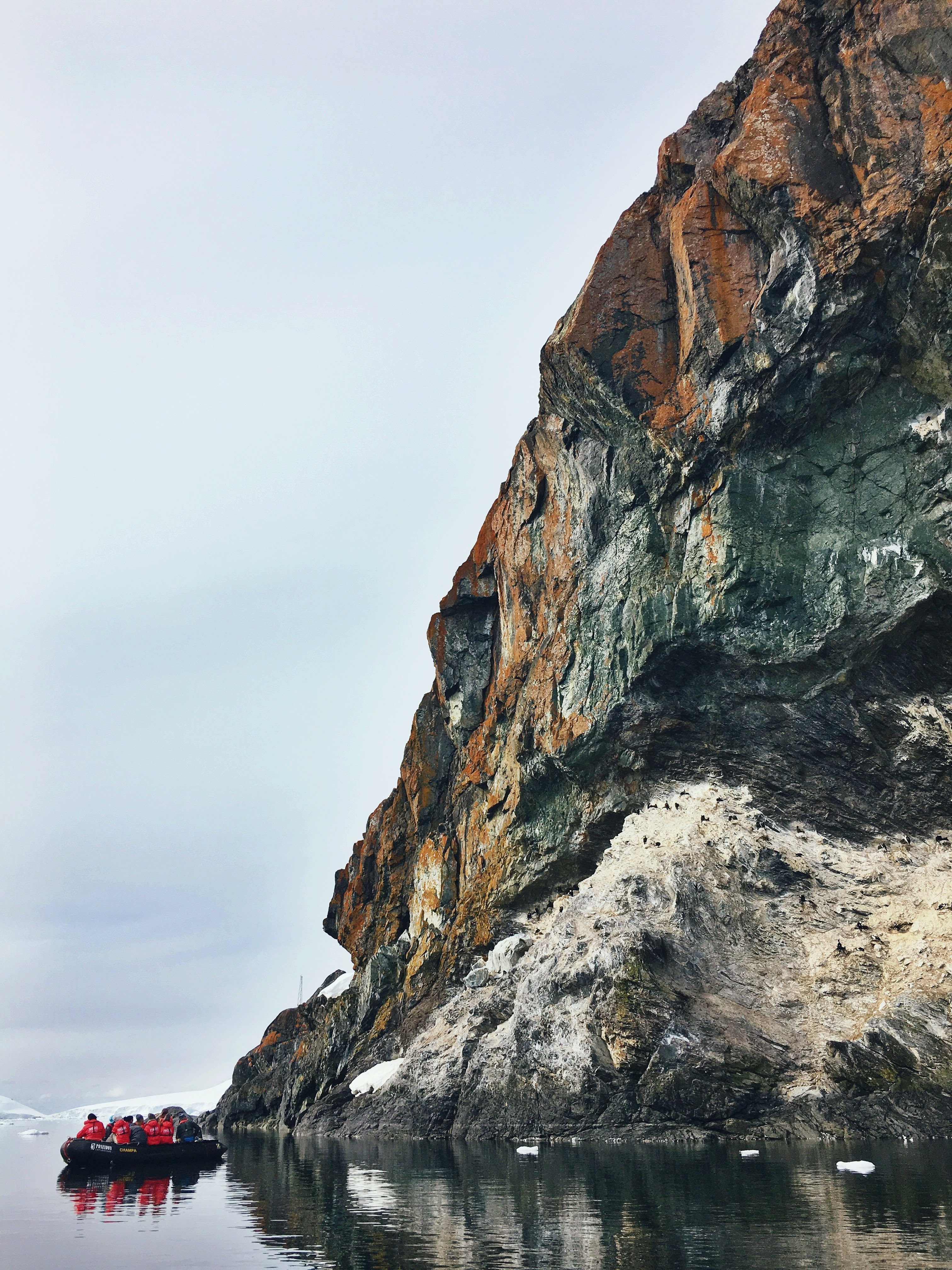boat vs_ rock 4k, Phone HD Wallpaper