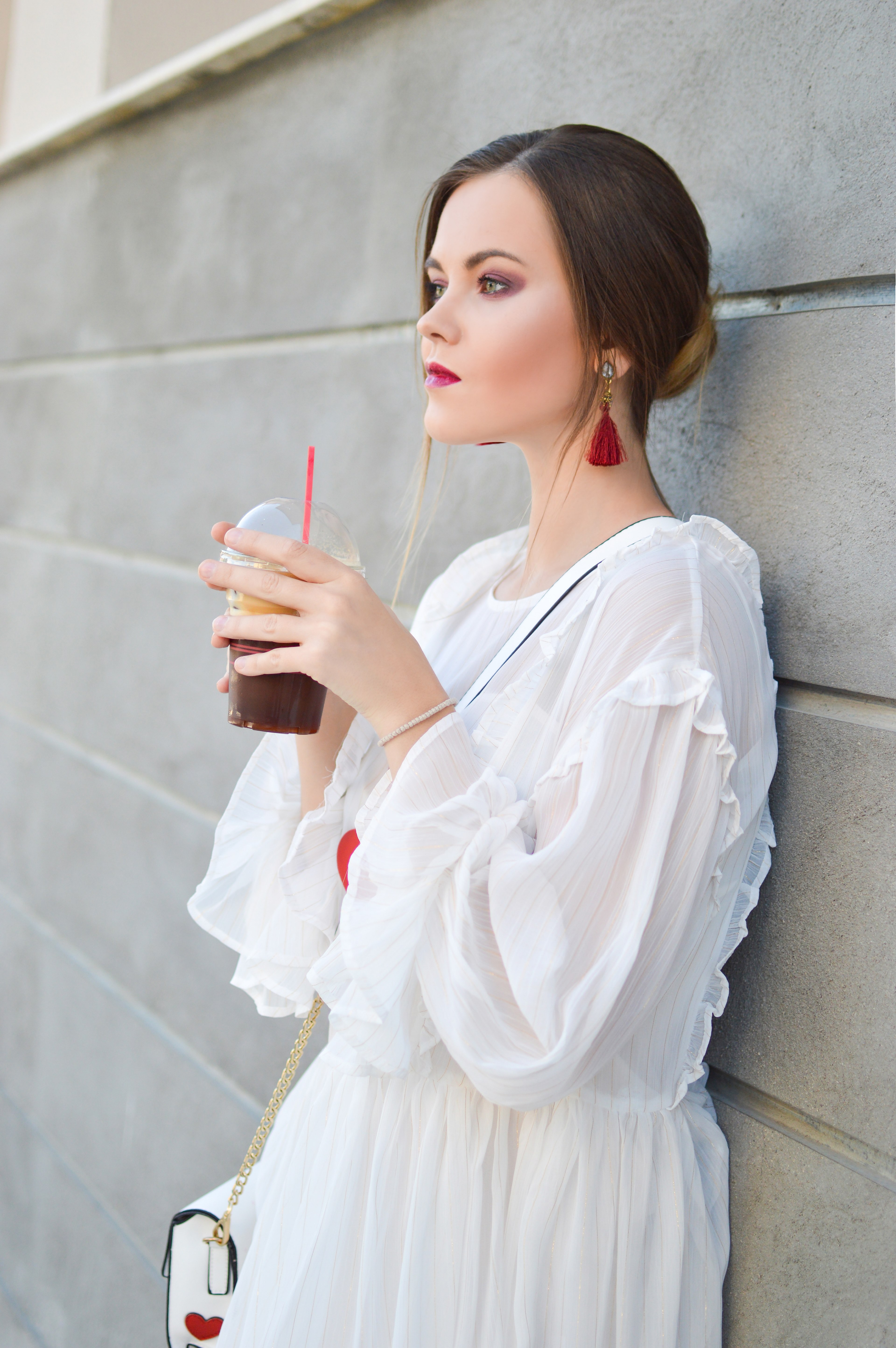 shoot amp coffee 4k, Phone HD Wallpaper