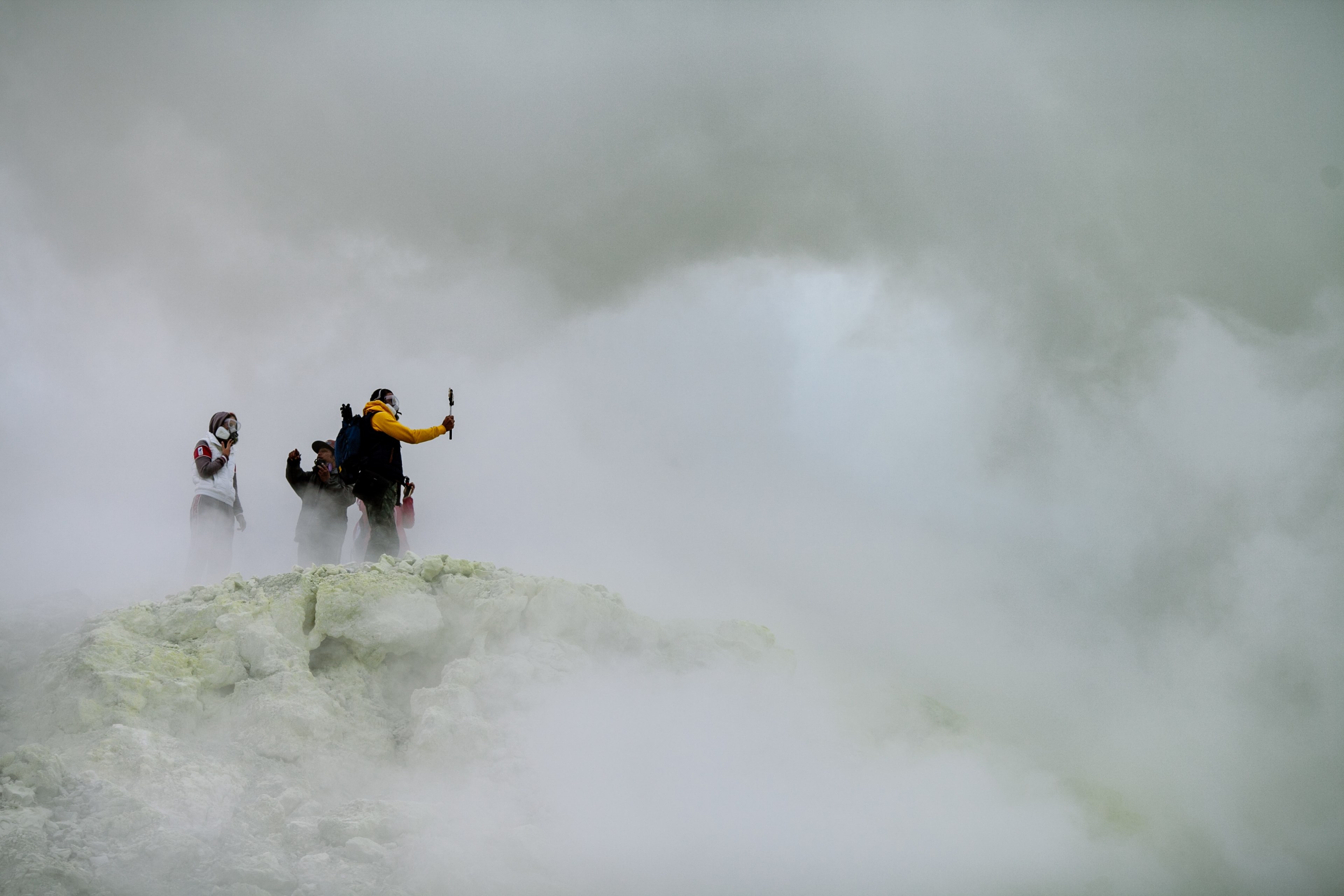 fog smoke respirator and volcano 4k, HD Wallpaper