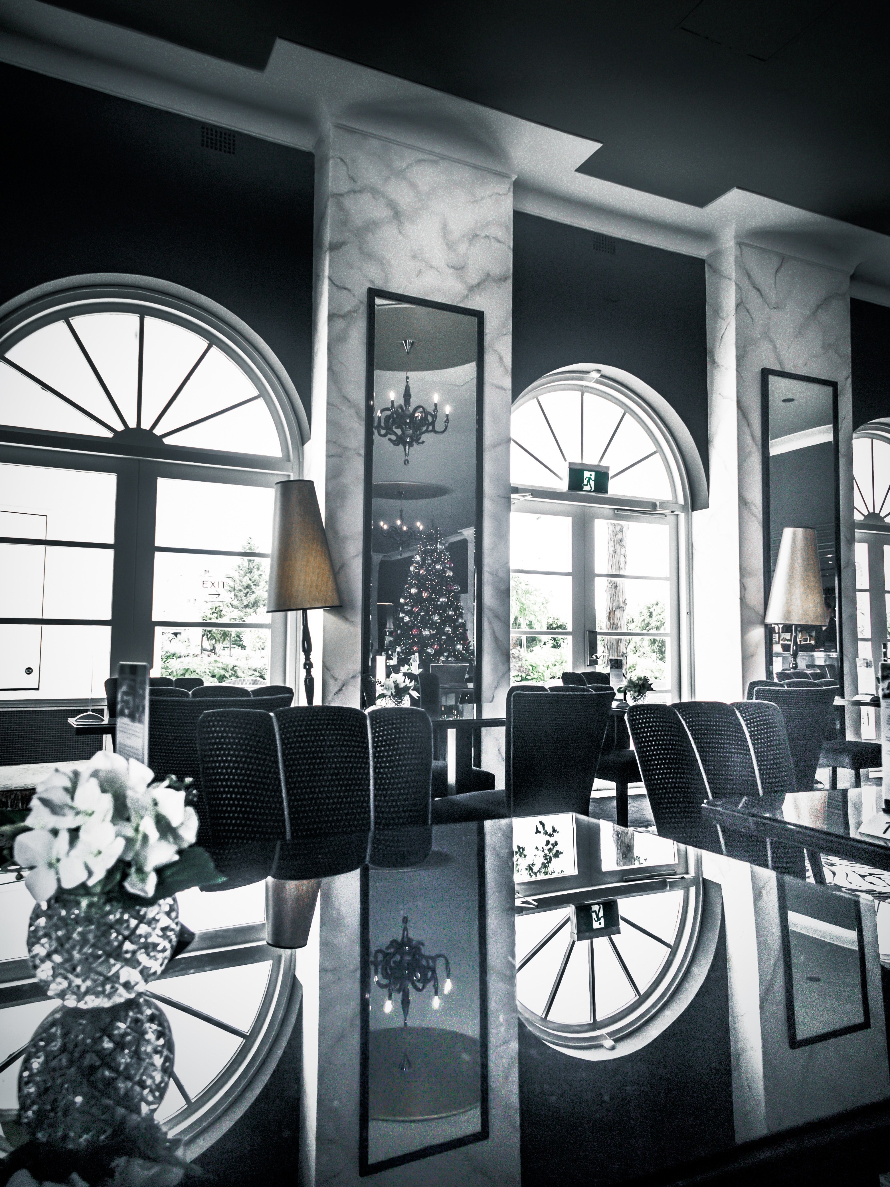 experience holiday travel and hotel restaurant hd, 4k, Phone HD Wallpaper