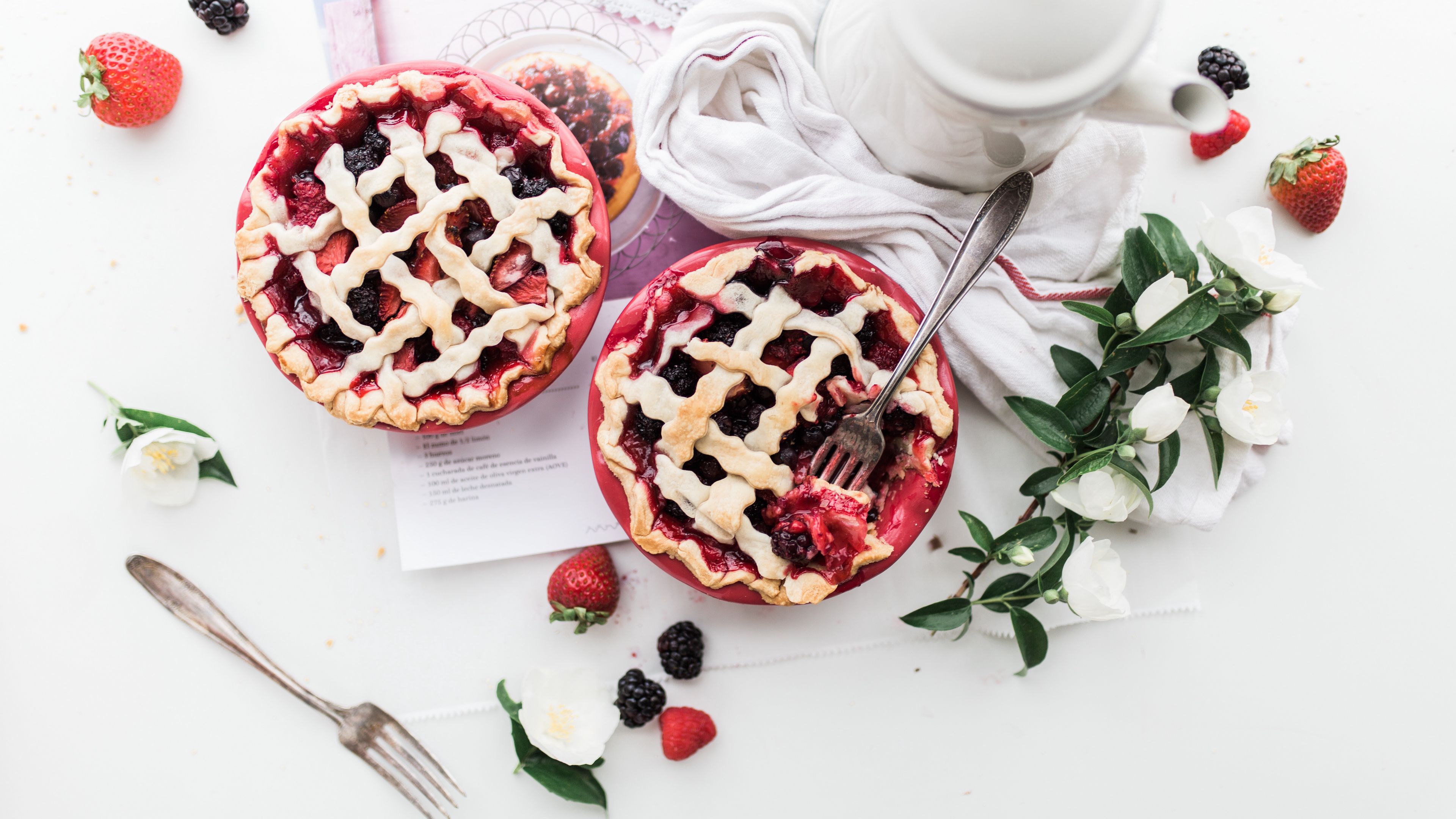 cake, pastries, berries, jam, 4k, HD Wallpaper