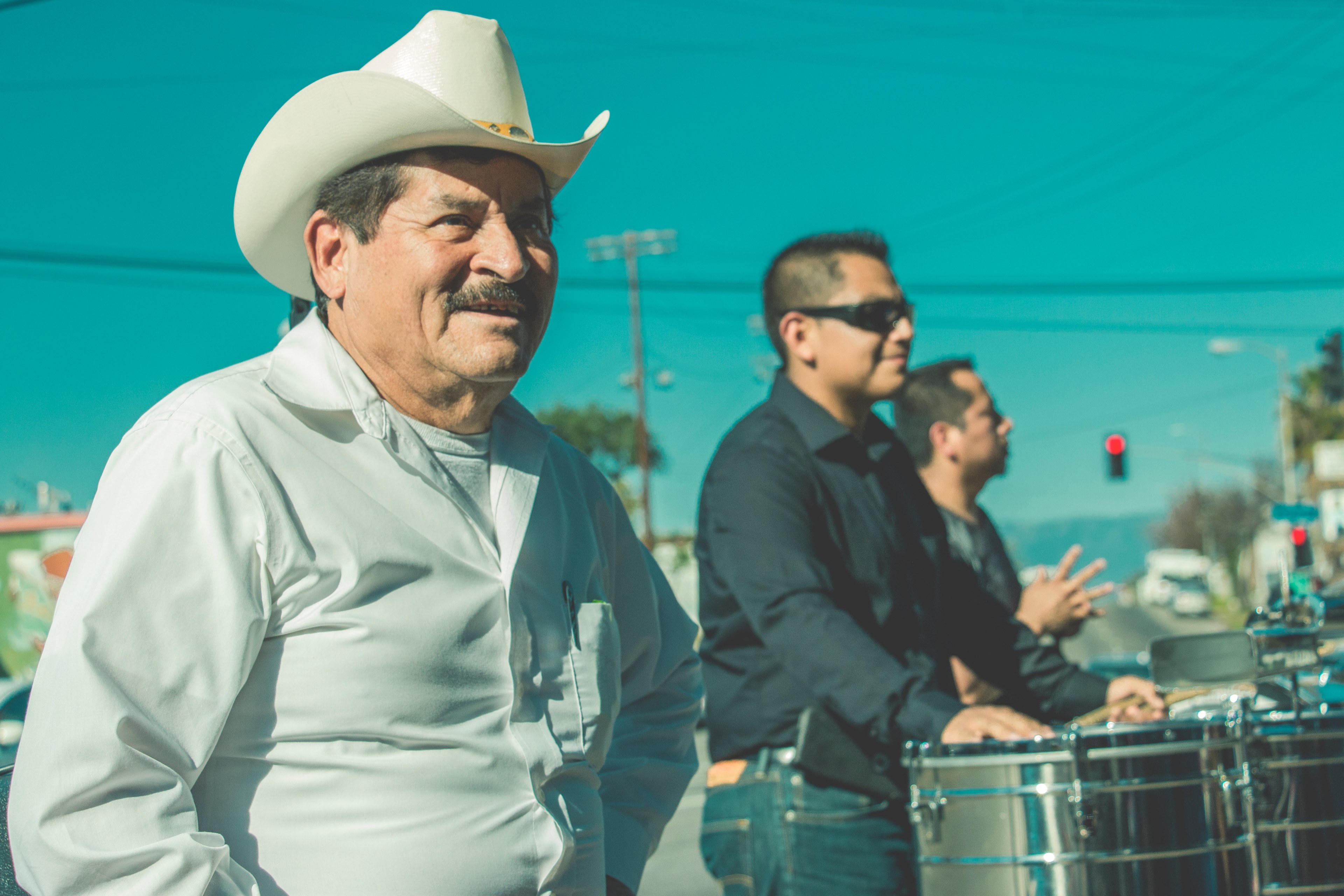los angele latino cowboy hat and mexican 4k, HD Wallpaper