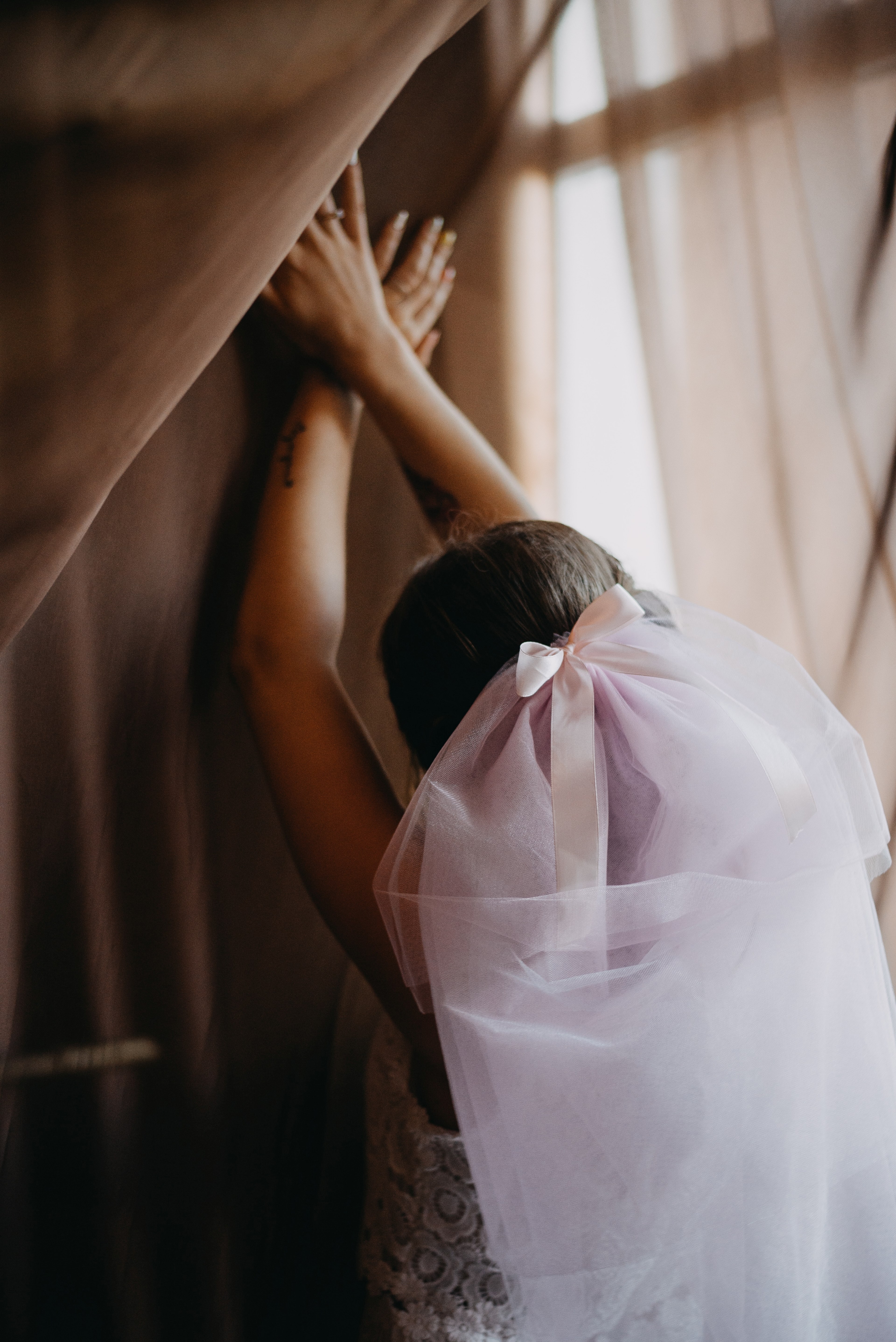 veil back person and bride hd, 4k, Phone HD Wallpaper