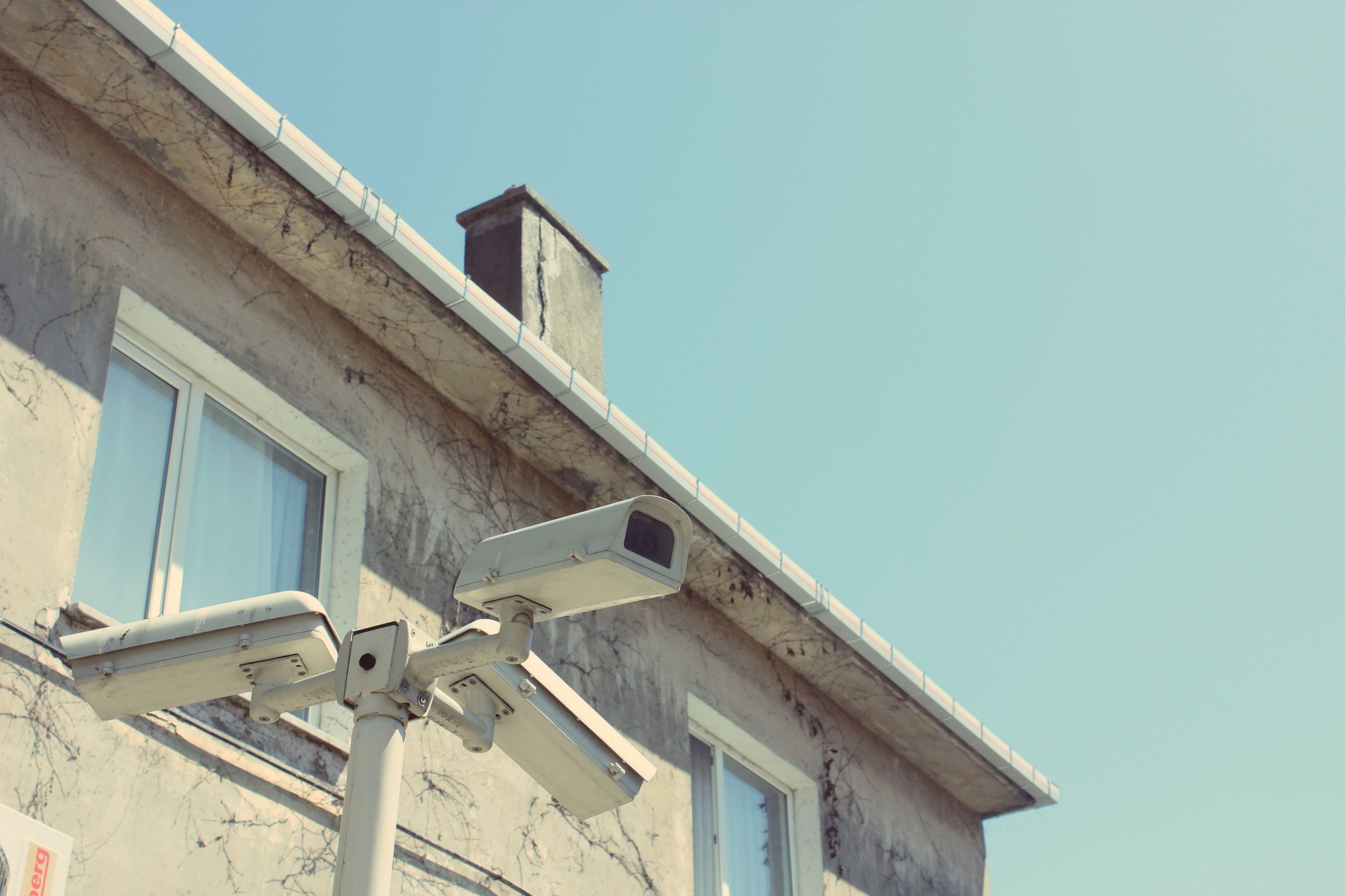 camera security camera day and sky 4k, HD Wallpaper