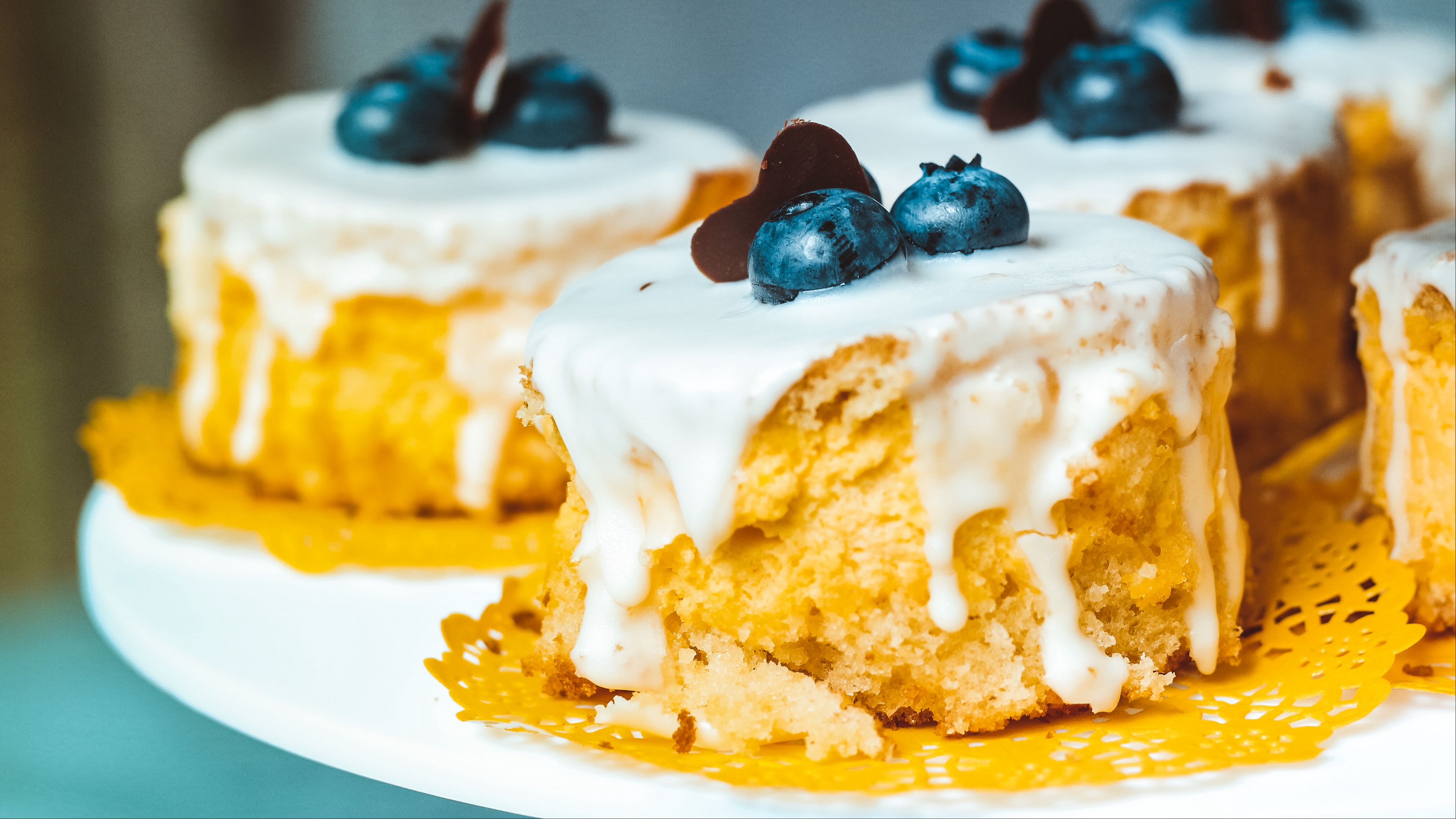 cake, glaze, blueberries, baked, 4k, HD Wallpaper